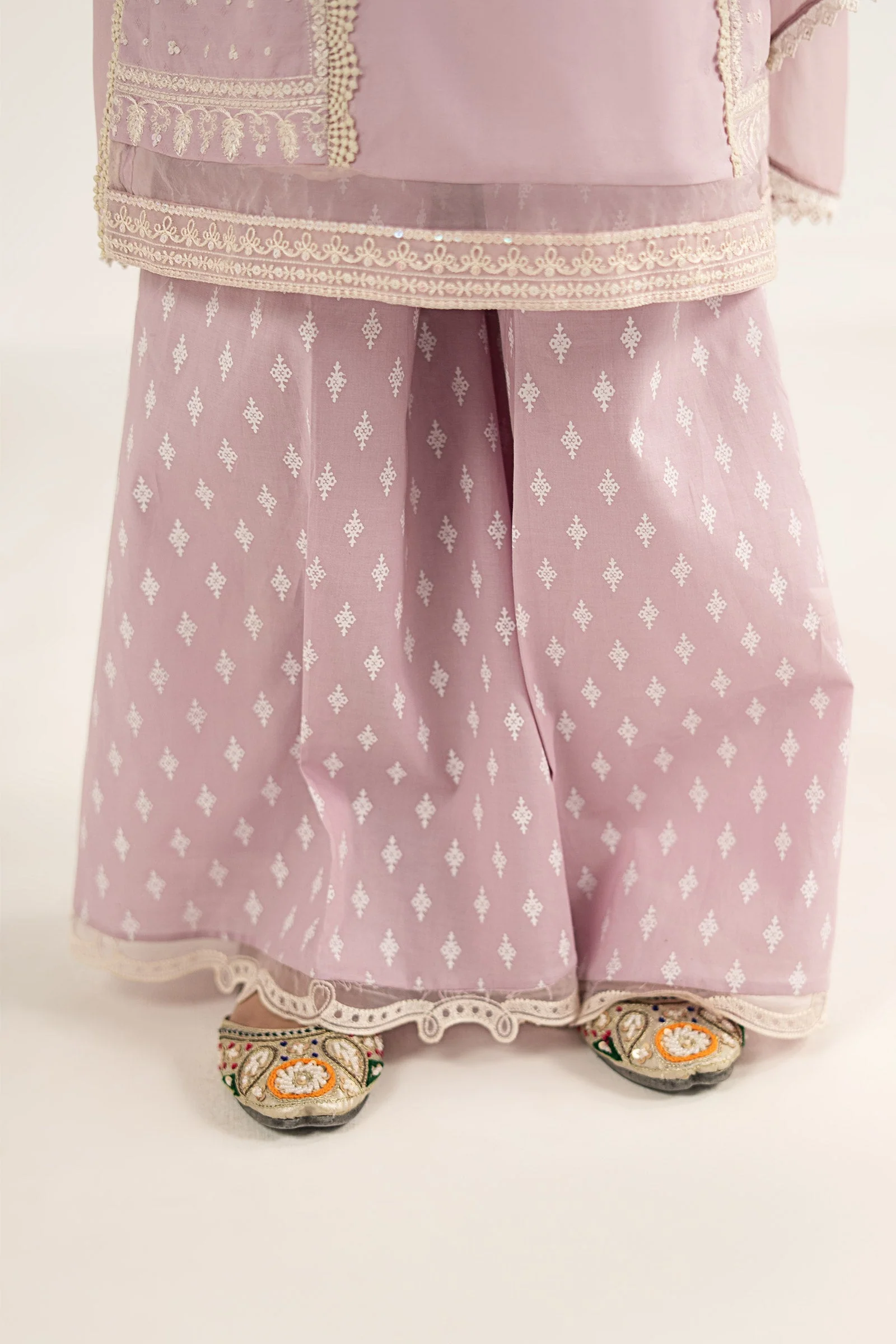3 Piece Embroidered Dobby Lawn Suit - Image 4