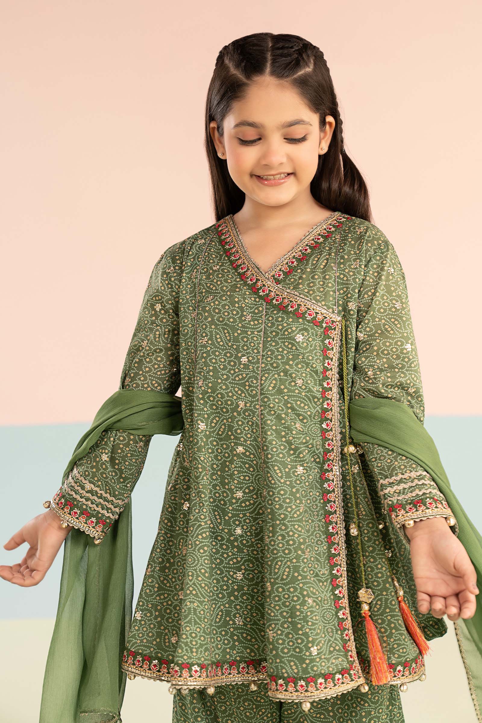 3 Piece Embroidered Lawn Suit - Image 3