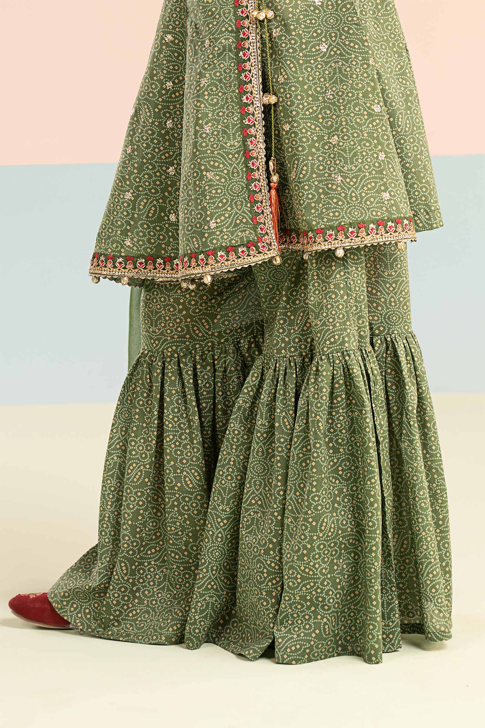 3 Piece Embroidered Lawn Suit - Image 7