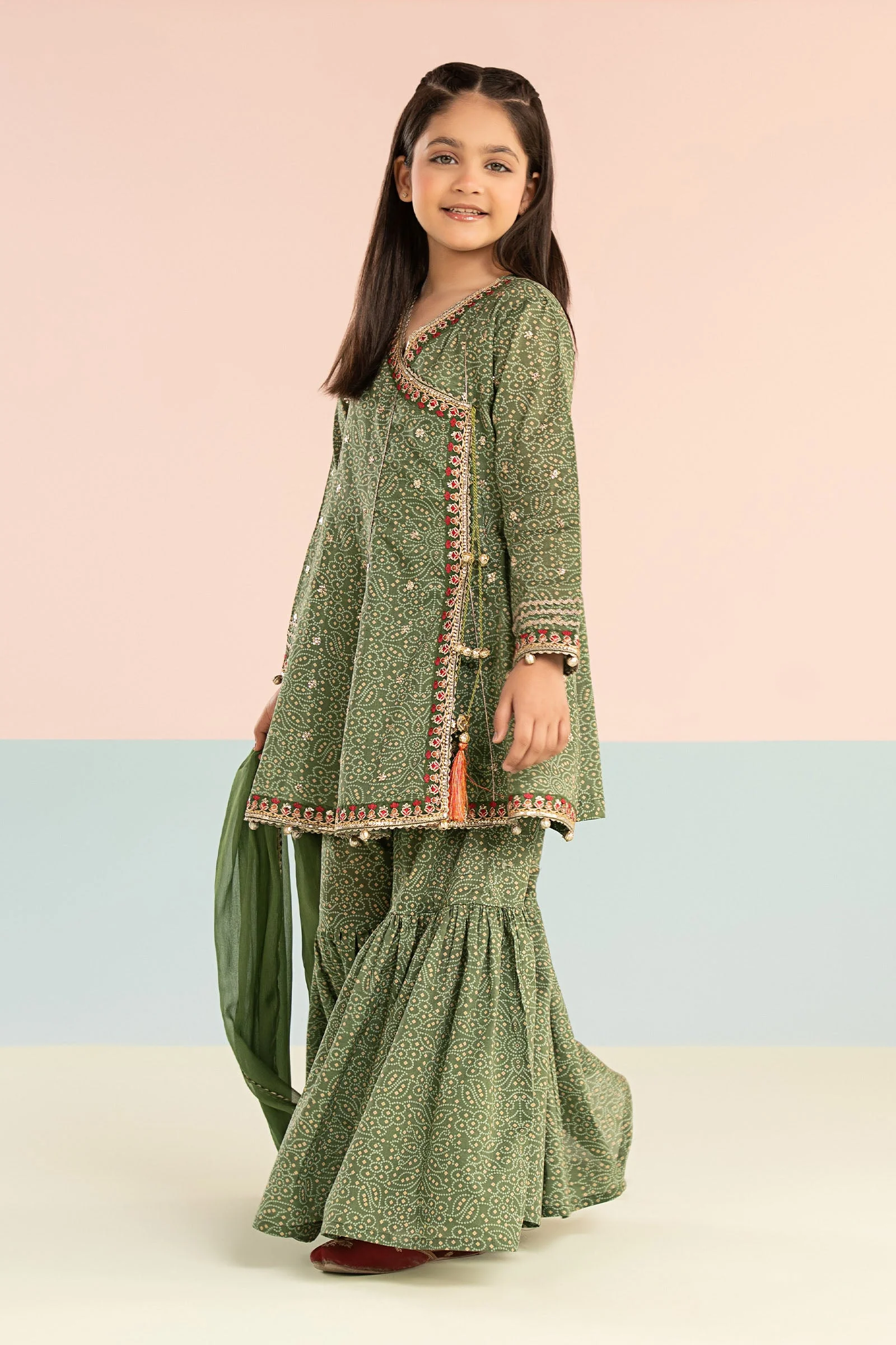 3 Piece Embroidered Lawn Suit - Image 8