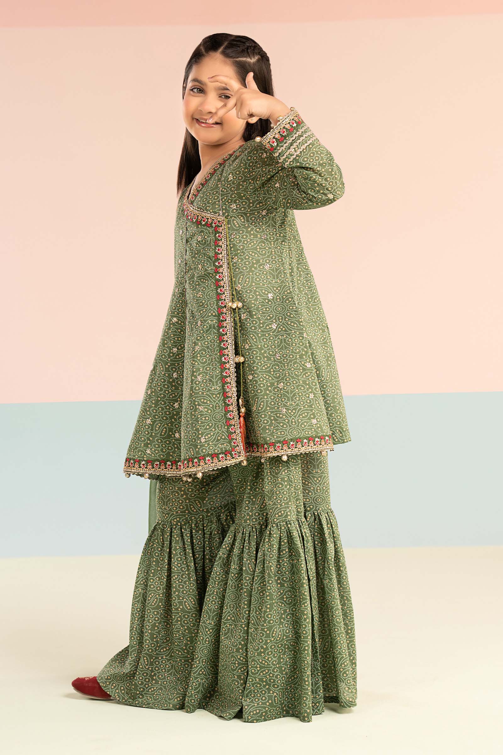 3 Piece Embroidered Lawn Suit - Image 9