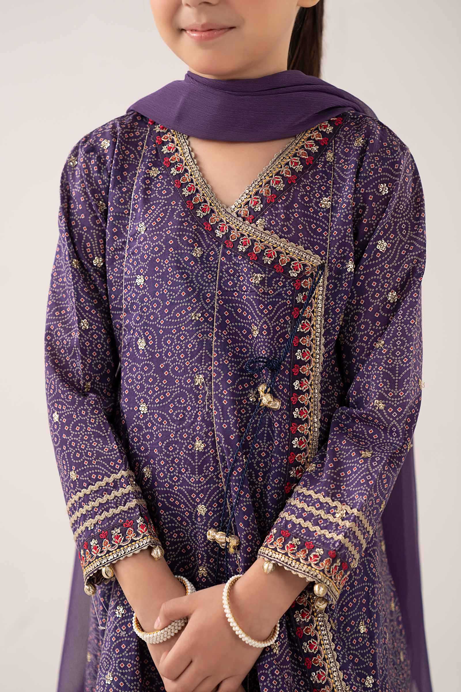 3 Piece Embroidered Lawn Suit - Image 3