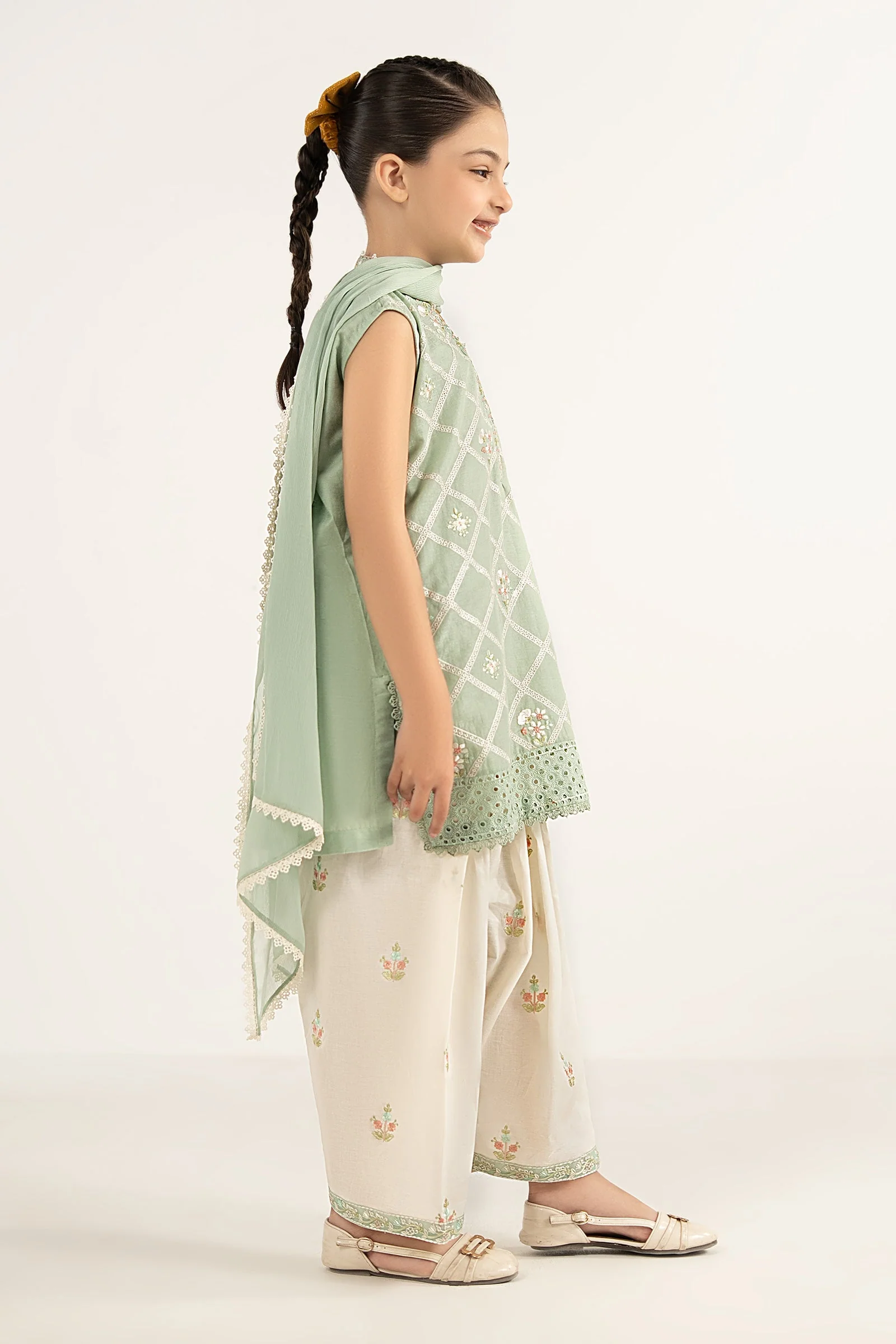 3 Piece Embroidered Dobby Lawn Suit - Image 6