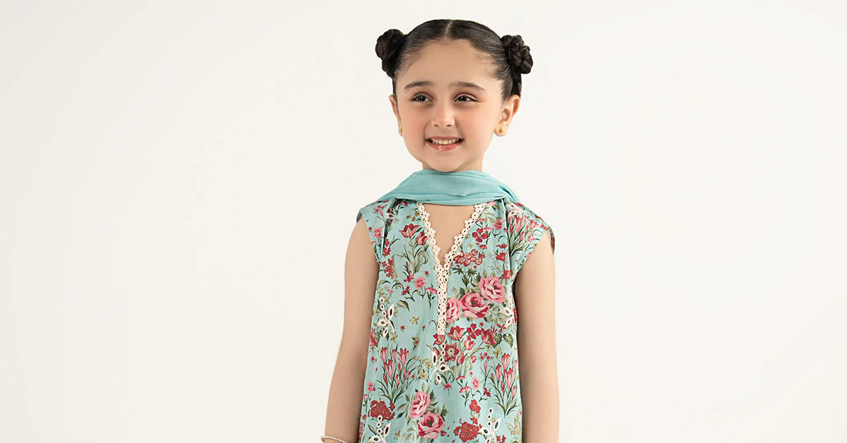 3 Piece Embroidered Lawn Suit - Image 9
