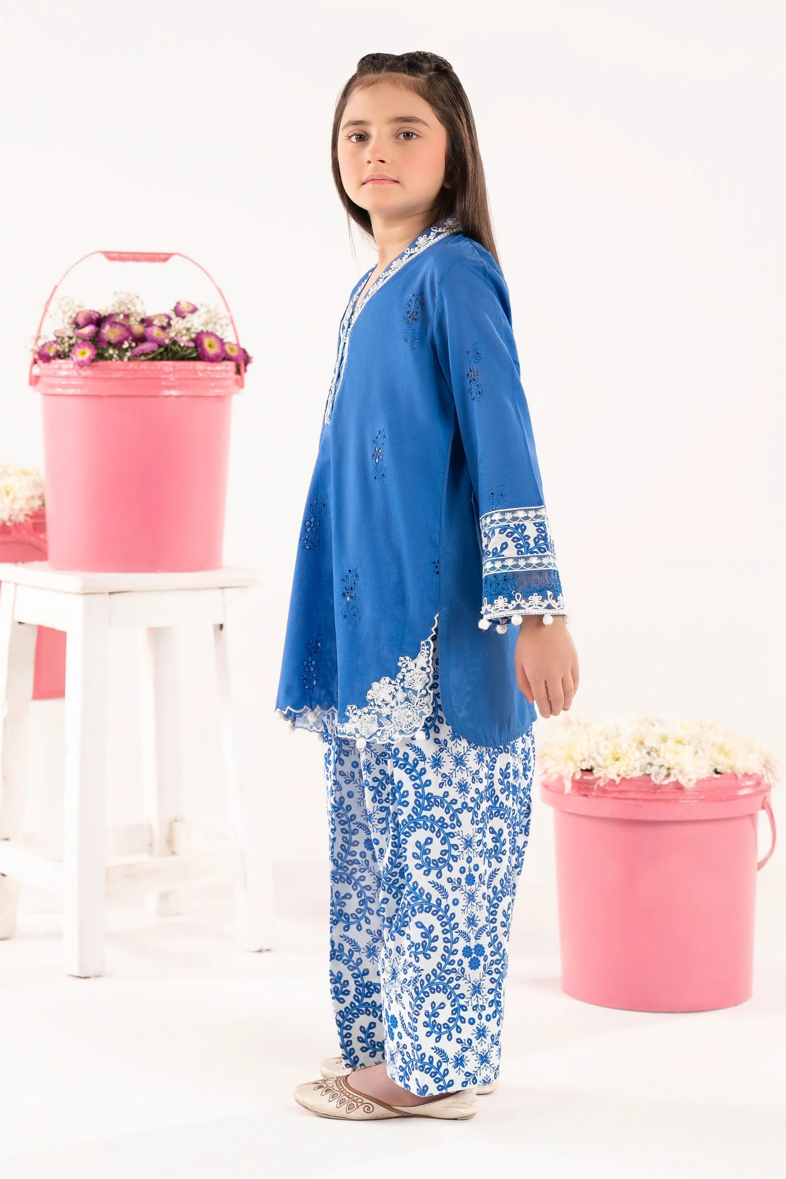 2 Piece Embroidered Lawn Suit - Image 6
