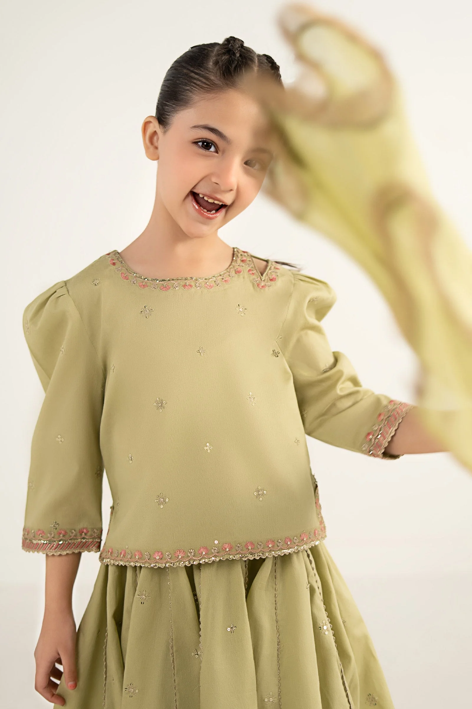 3 Piece Embroidered Dobby Lawn Suit - Image 3