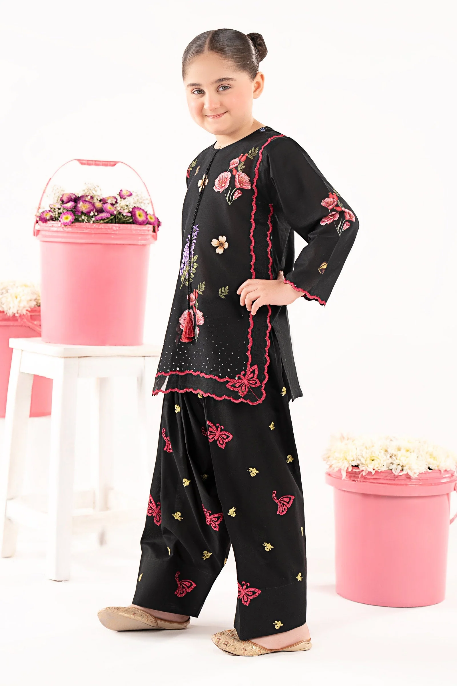2 Piece Embroidered Lawn Suit - Image 6