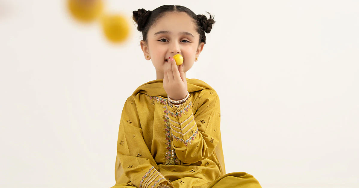 3 Piece Embroidered Dobby Lawn Suit - Image 10