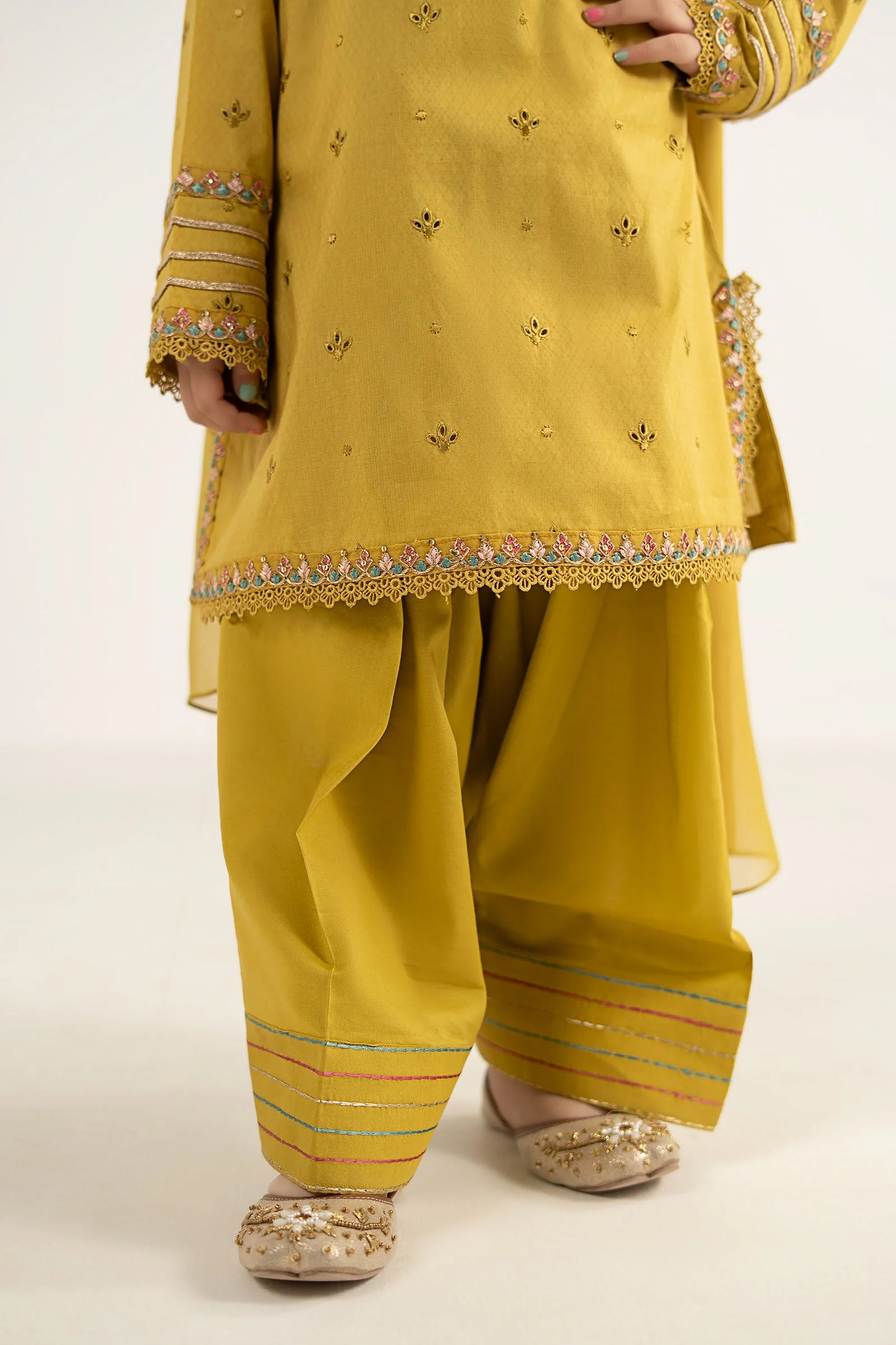 3 Piece Embroidered Dobby Lawn Suit - Image 7