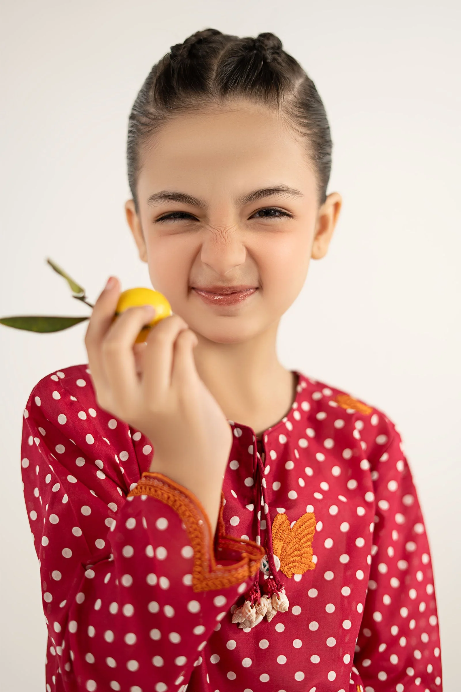 2 Piece Embroidered Lawn Suit - Image 4