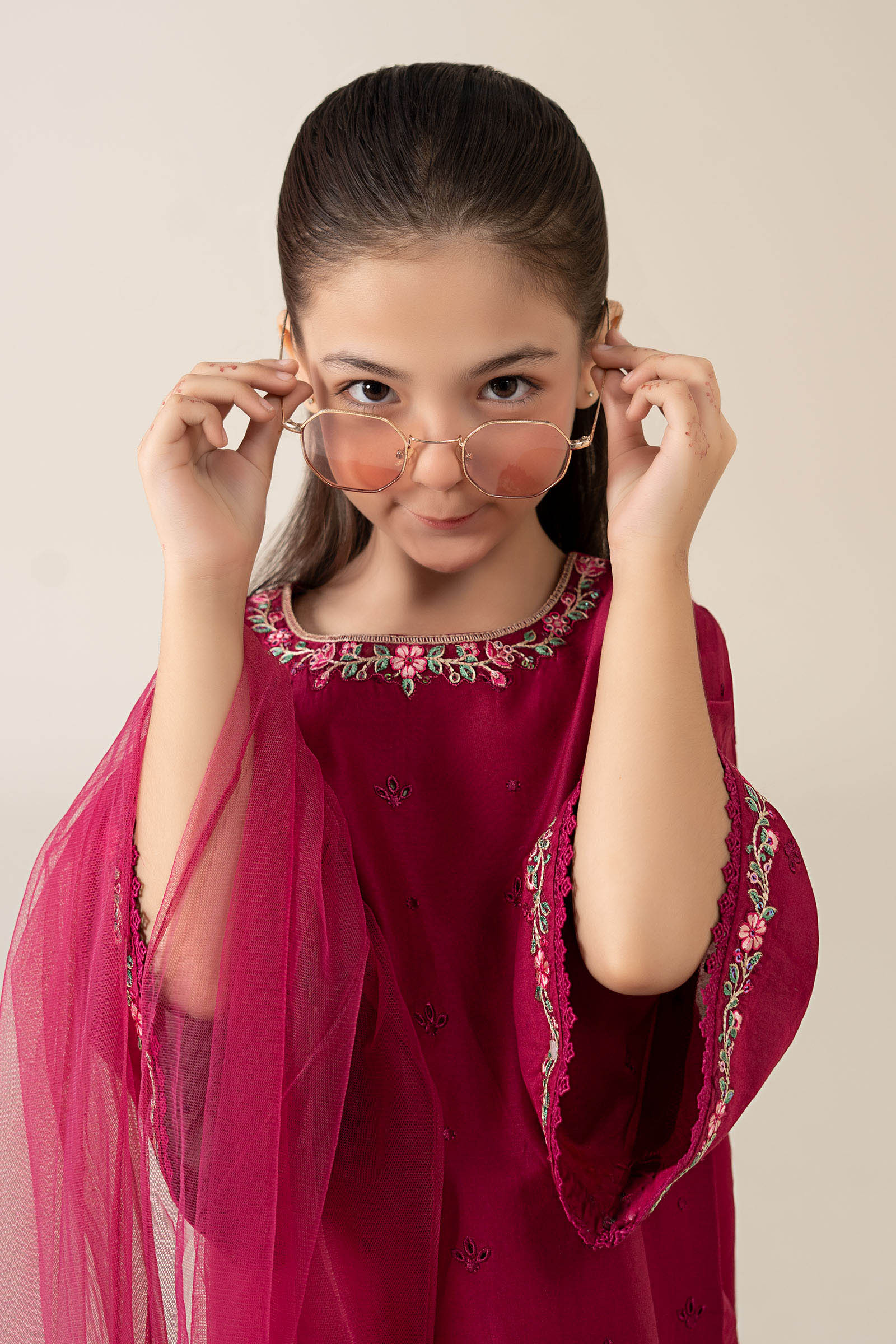 3 Piece Embroidered Lawn Suit - Image 2