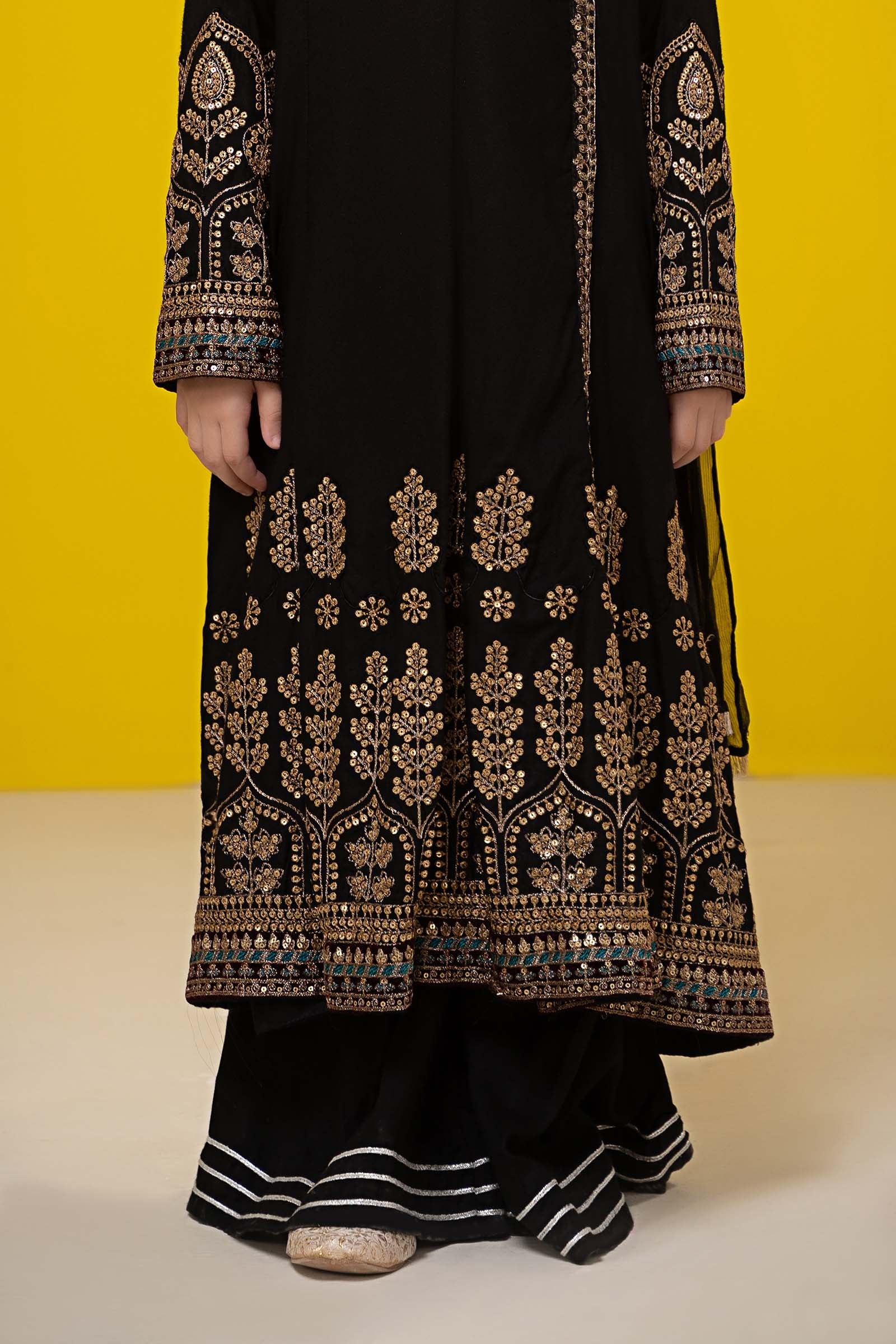 Suit Black MKD-W23-07 - Image 4
