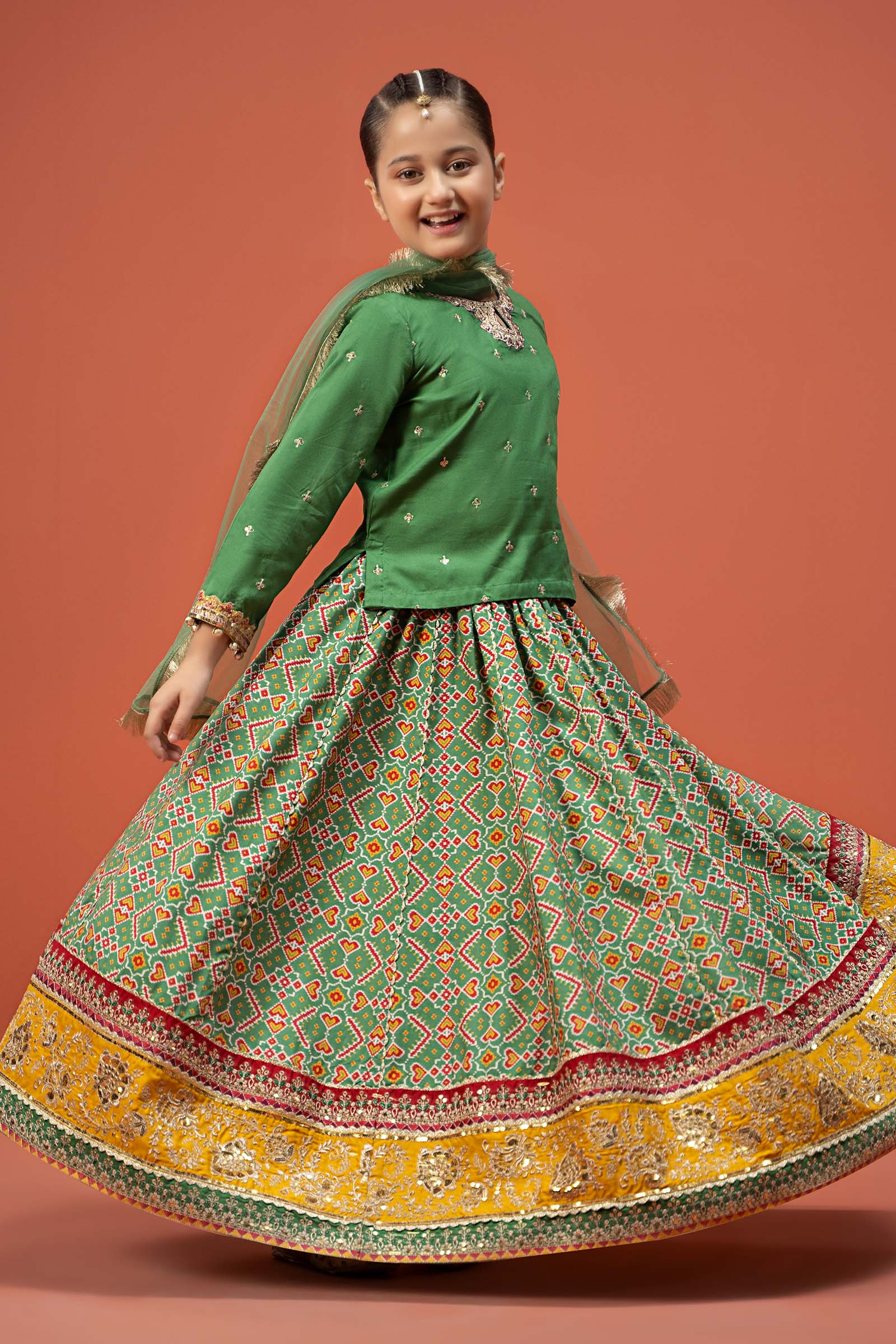 3 Piece Embroidered Linen Suit - Image 7