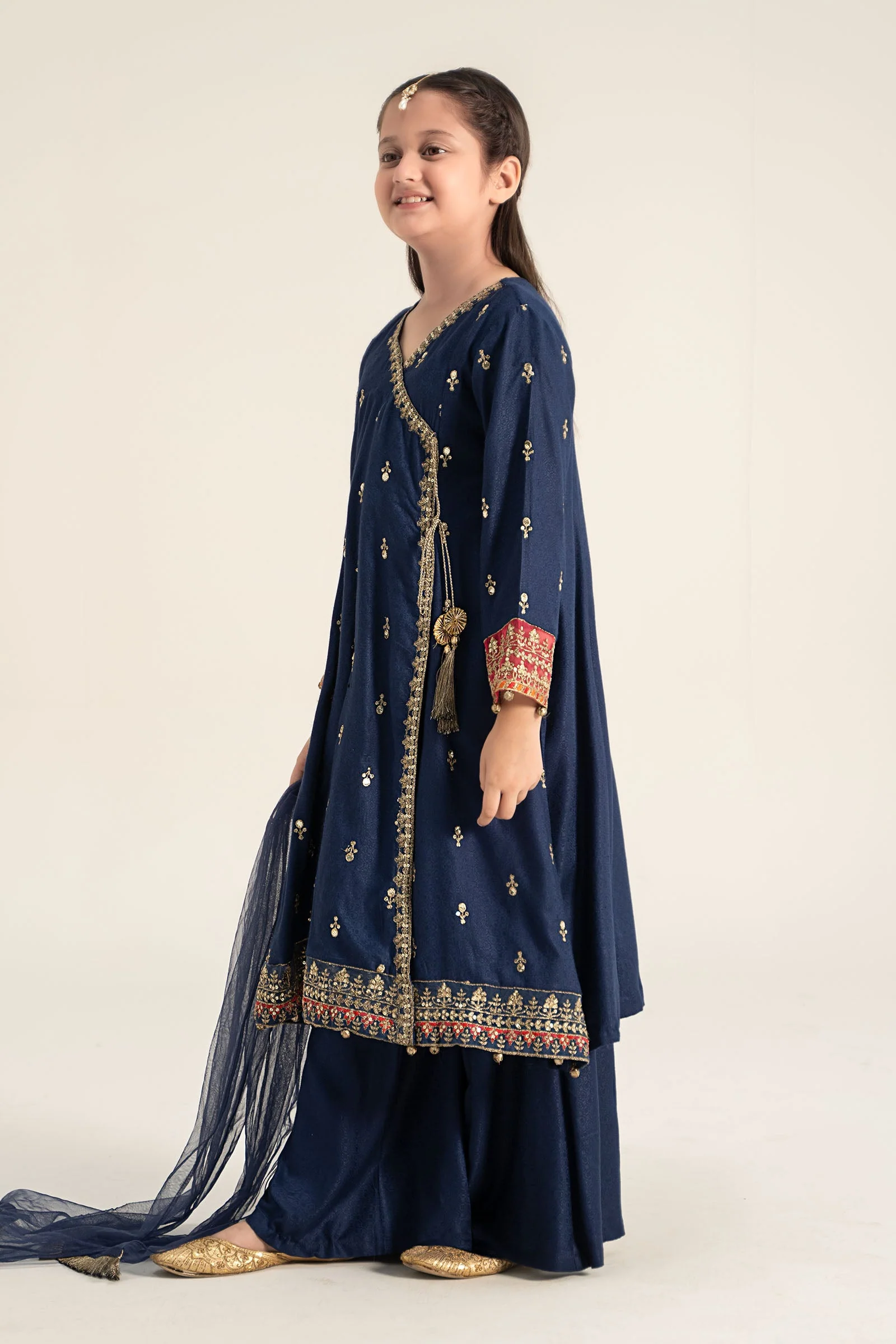 3 Piece Embroidered Linen Suit - Image 3
