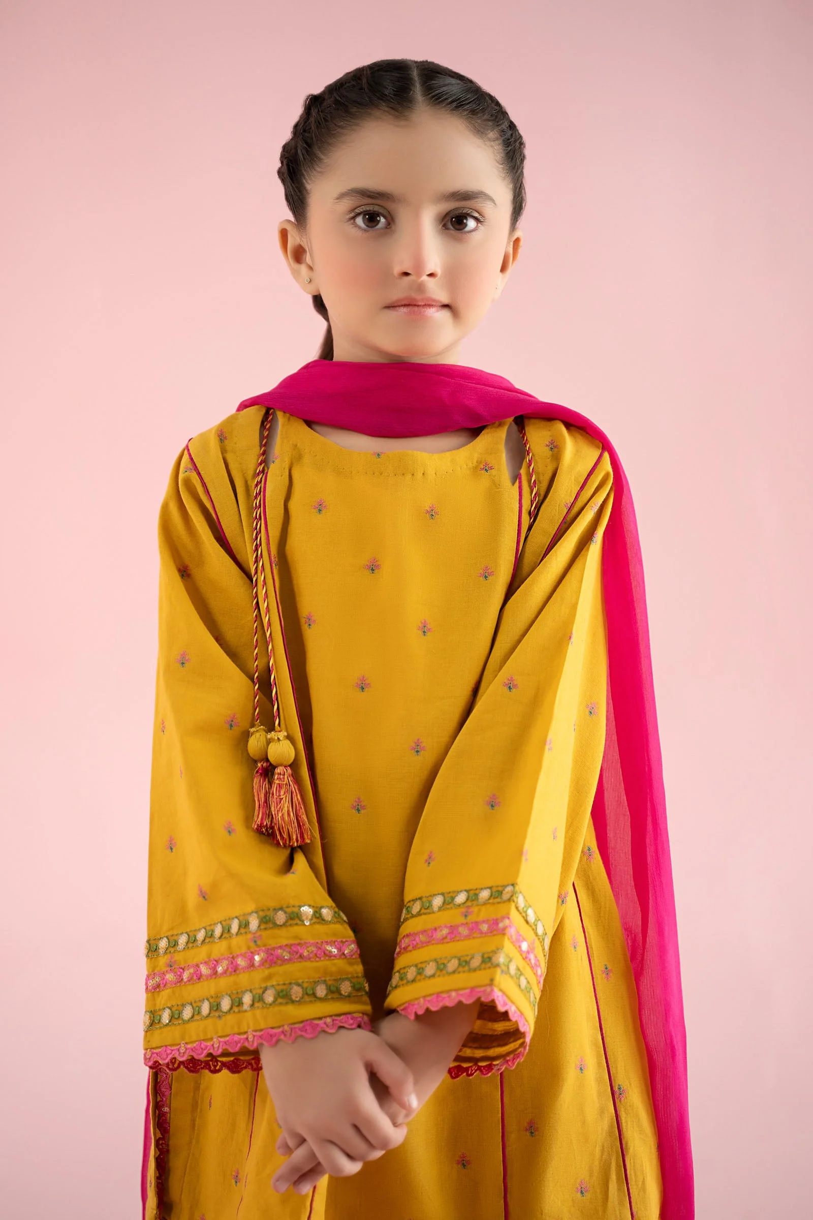 3 Piece Embroidered Jacquard Brochia Suit - Image 2