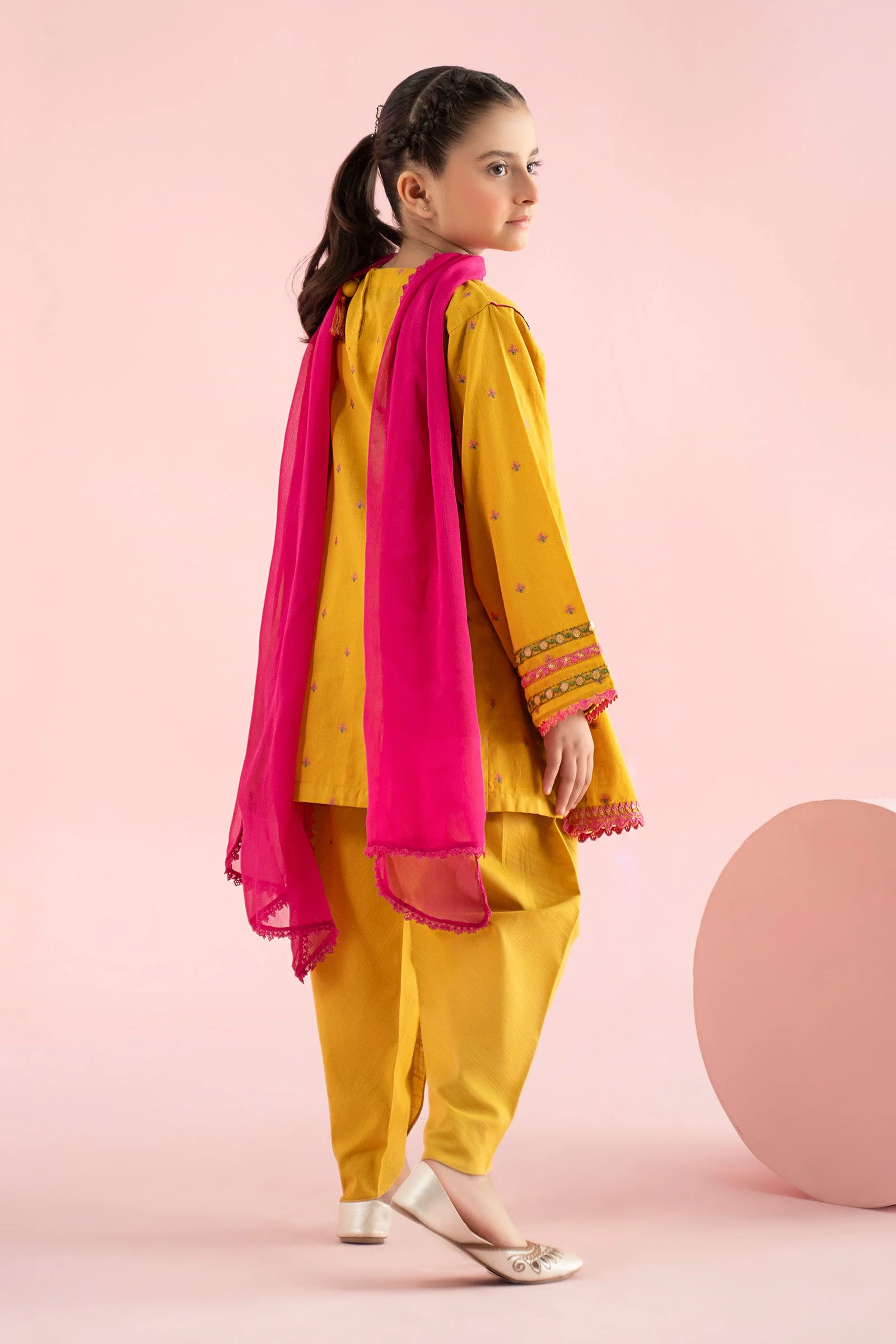 3 Piece Embroidered Jacquard Brochia Suit - Image 8