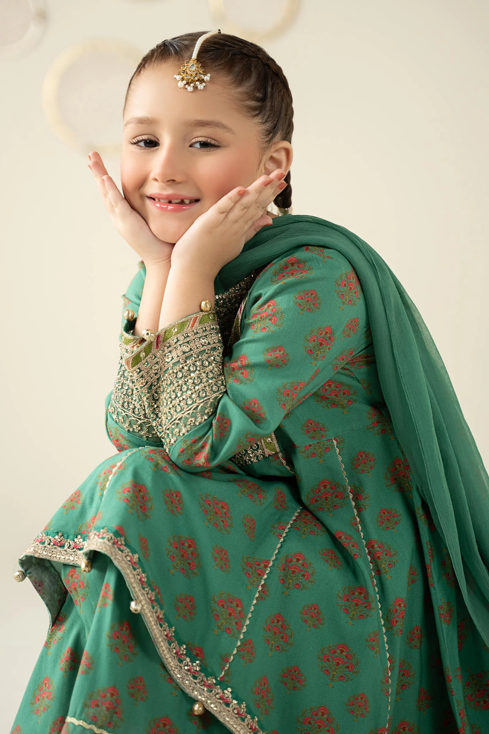 3 Piece Embroidered Linen Suit - Image 3