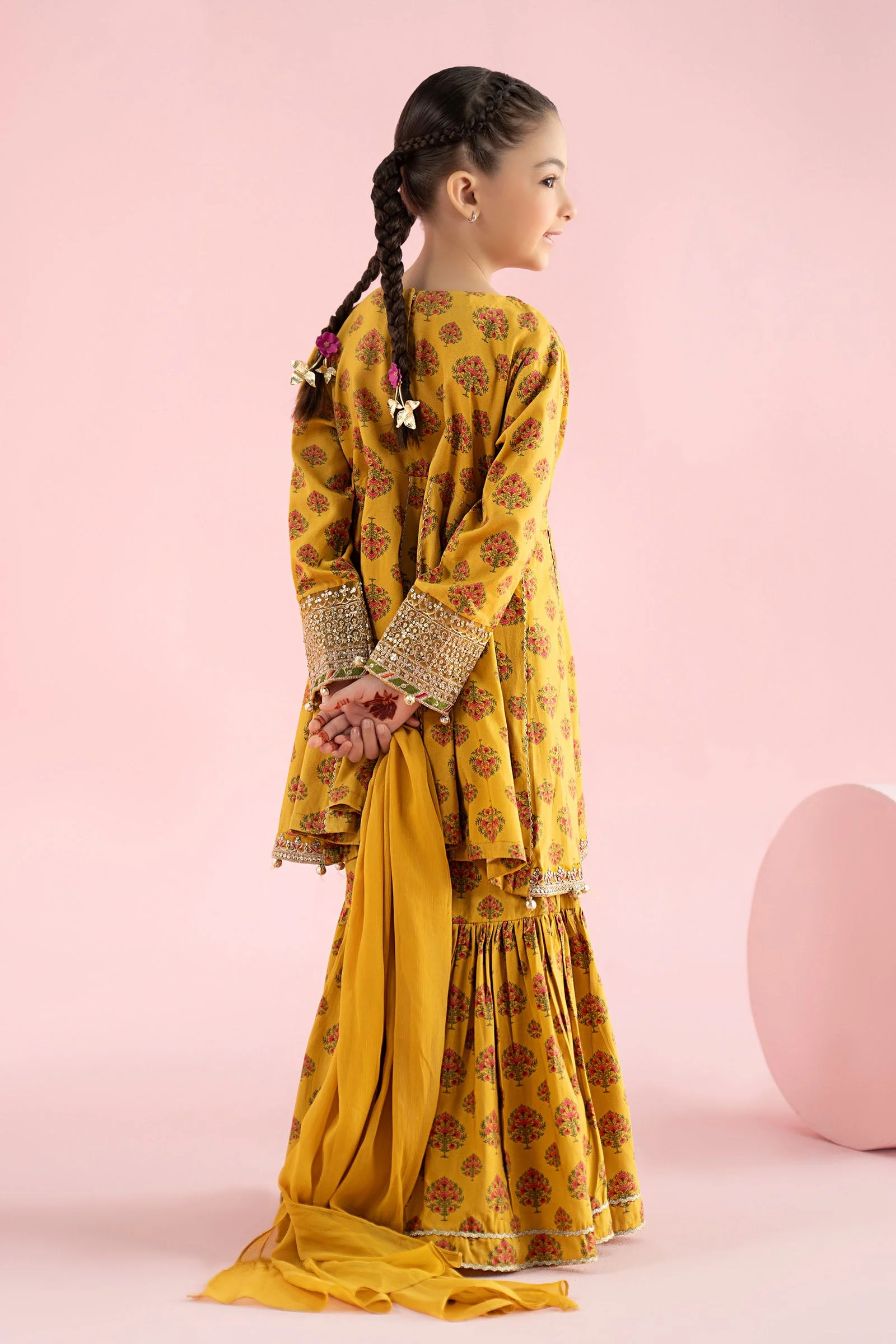 3 Piece Embroidered Linen Suit - Image 10