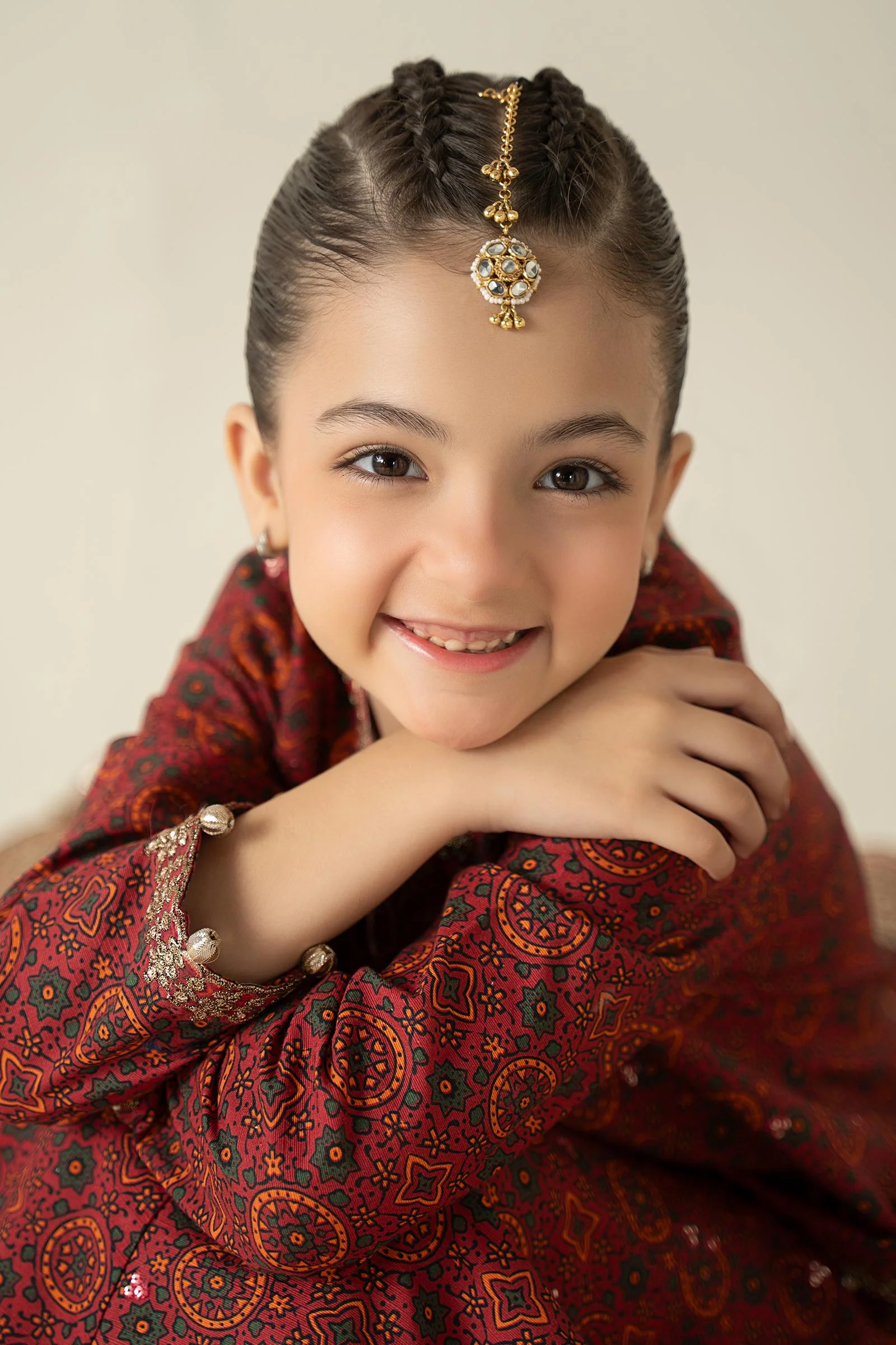 3 Piece Embroidered Slub Khaddar Suit - Image 3