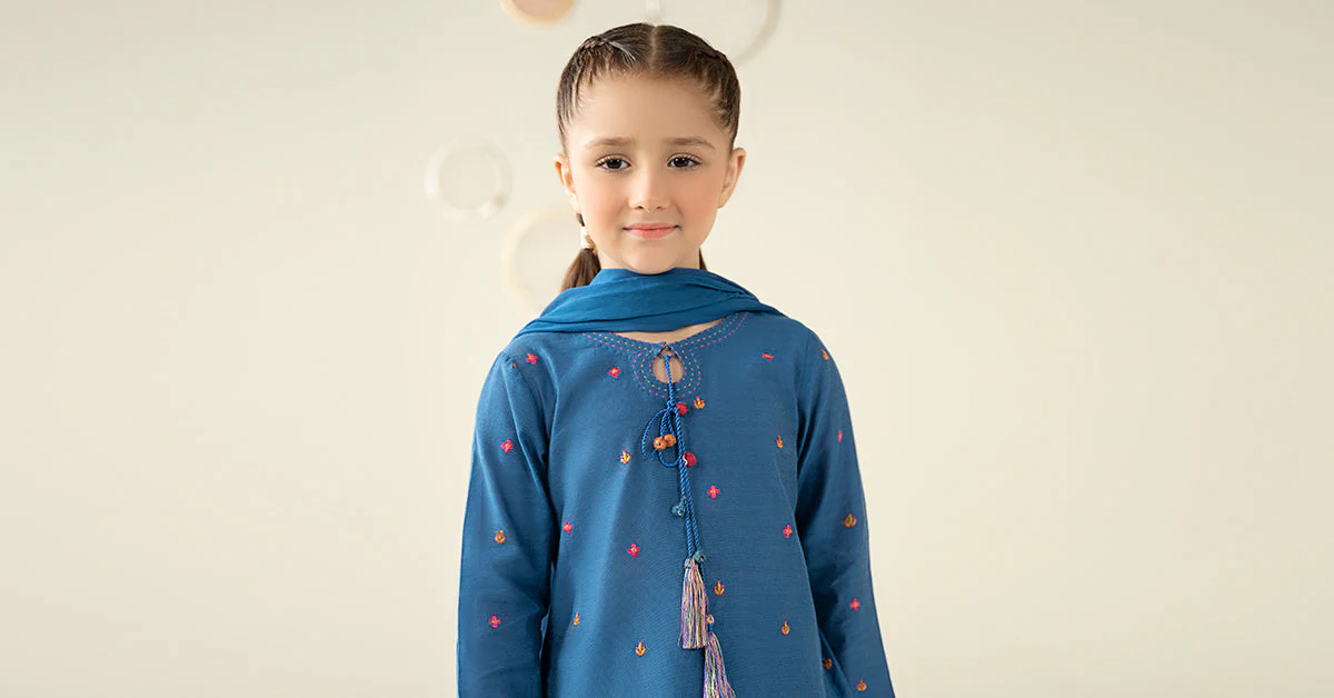 3 Piece Embroidered Cotton Silk Suit - Image 9