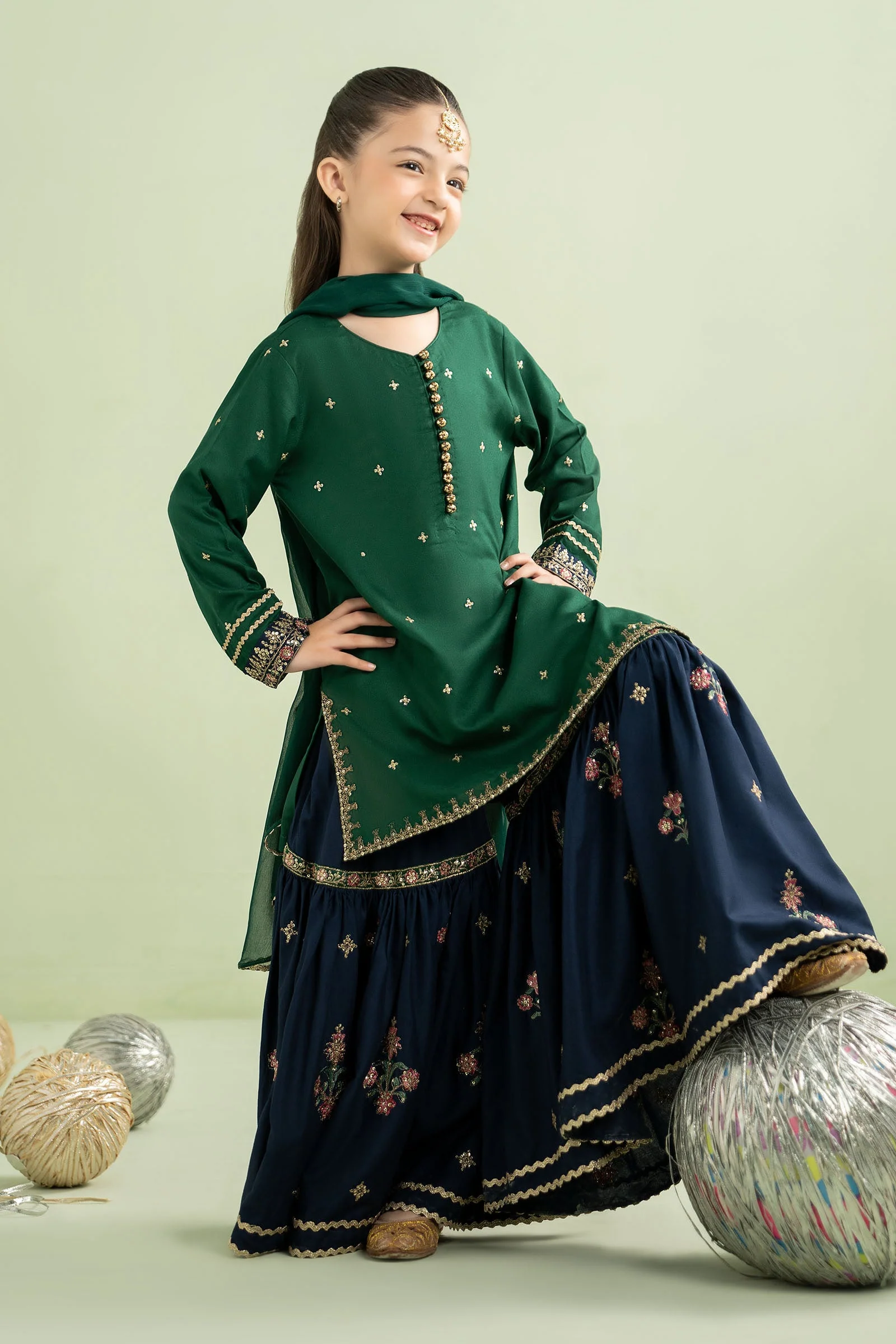 3 Piece Embroidered Linen Suit - Image 2