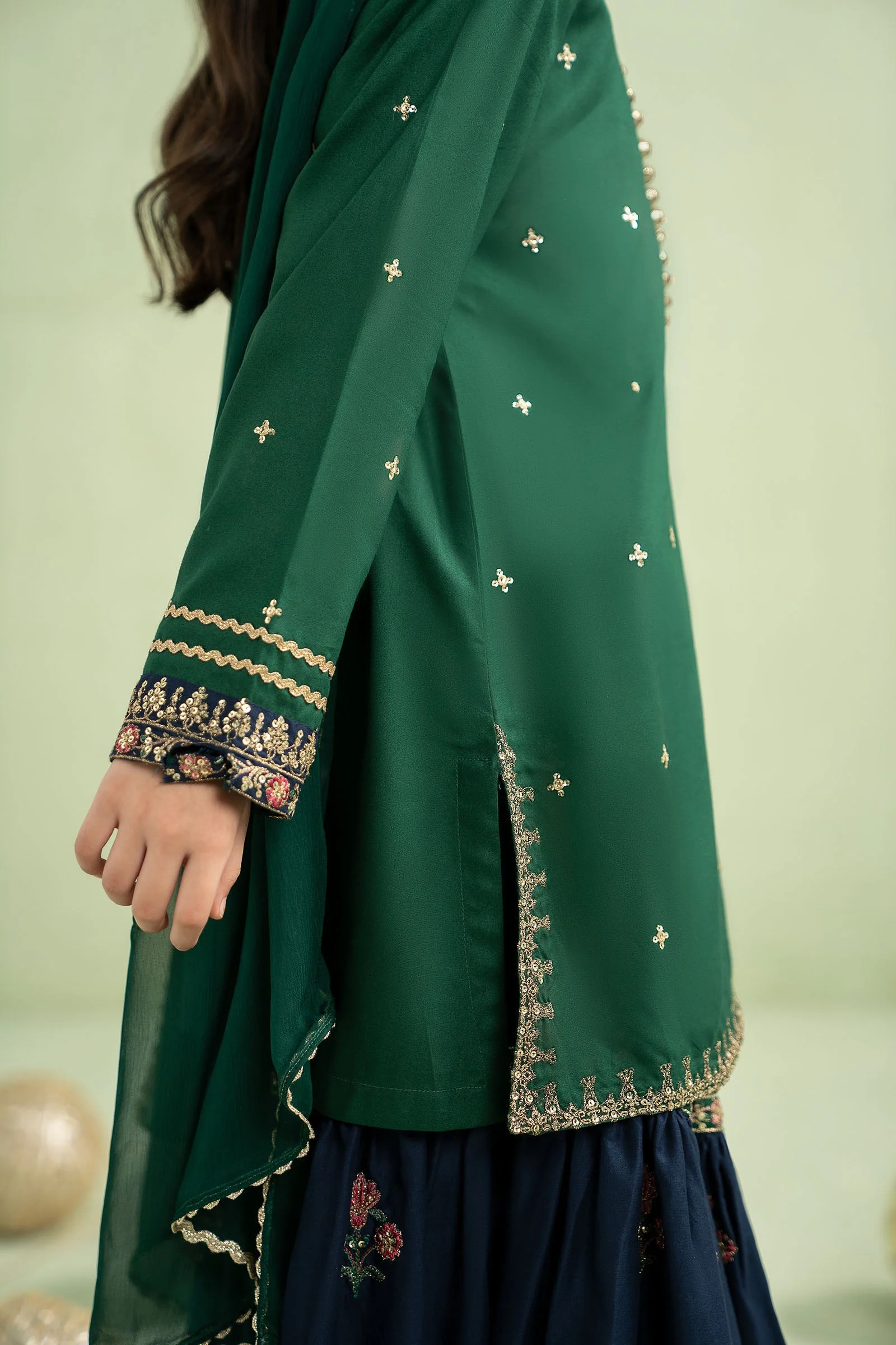 3 Piece Embroidered Linen Suit - Image 5