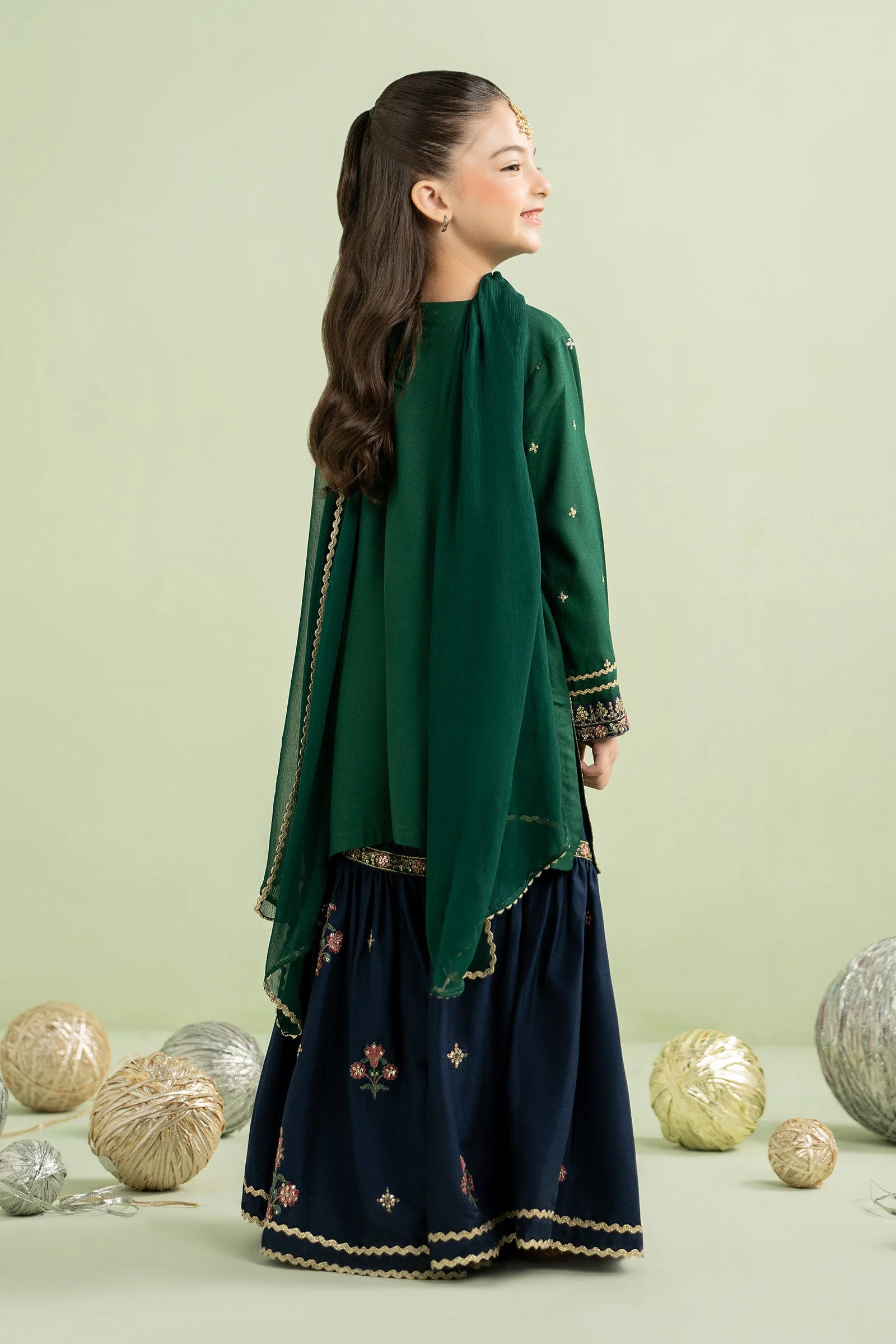 3 Piece Embroidered Linen Suit - Image 6