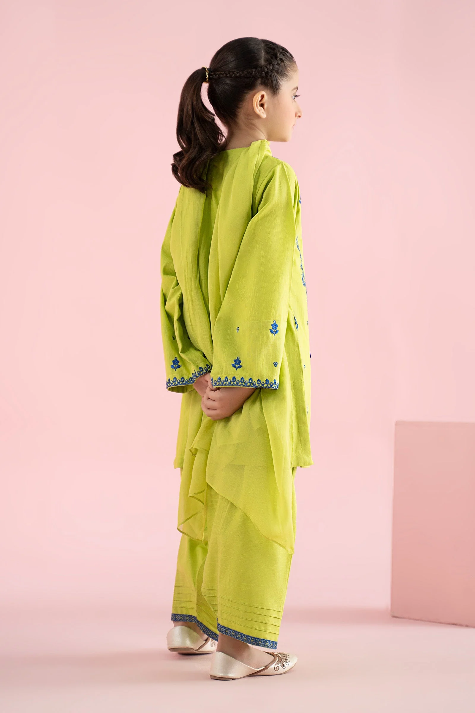 3 Piece Embroidered Khaddar Suit - Image 6