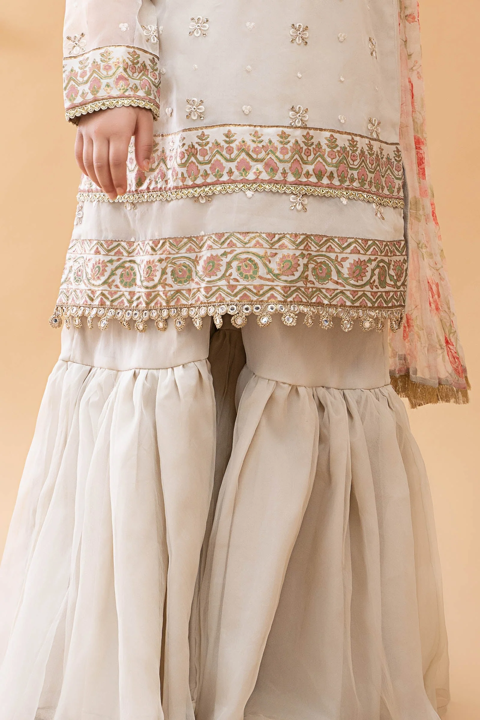 Suit Off White MKS-EA23-26 - Image 5