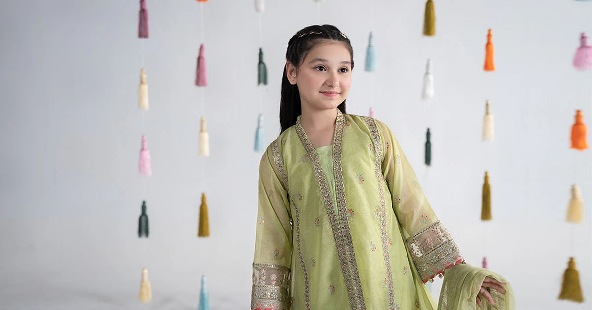 3 Piece Embroidered Paper Cotton Suit - Image 8