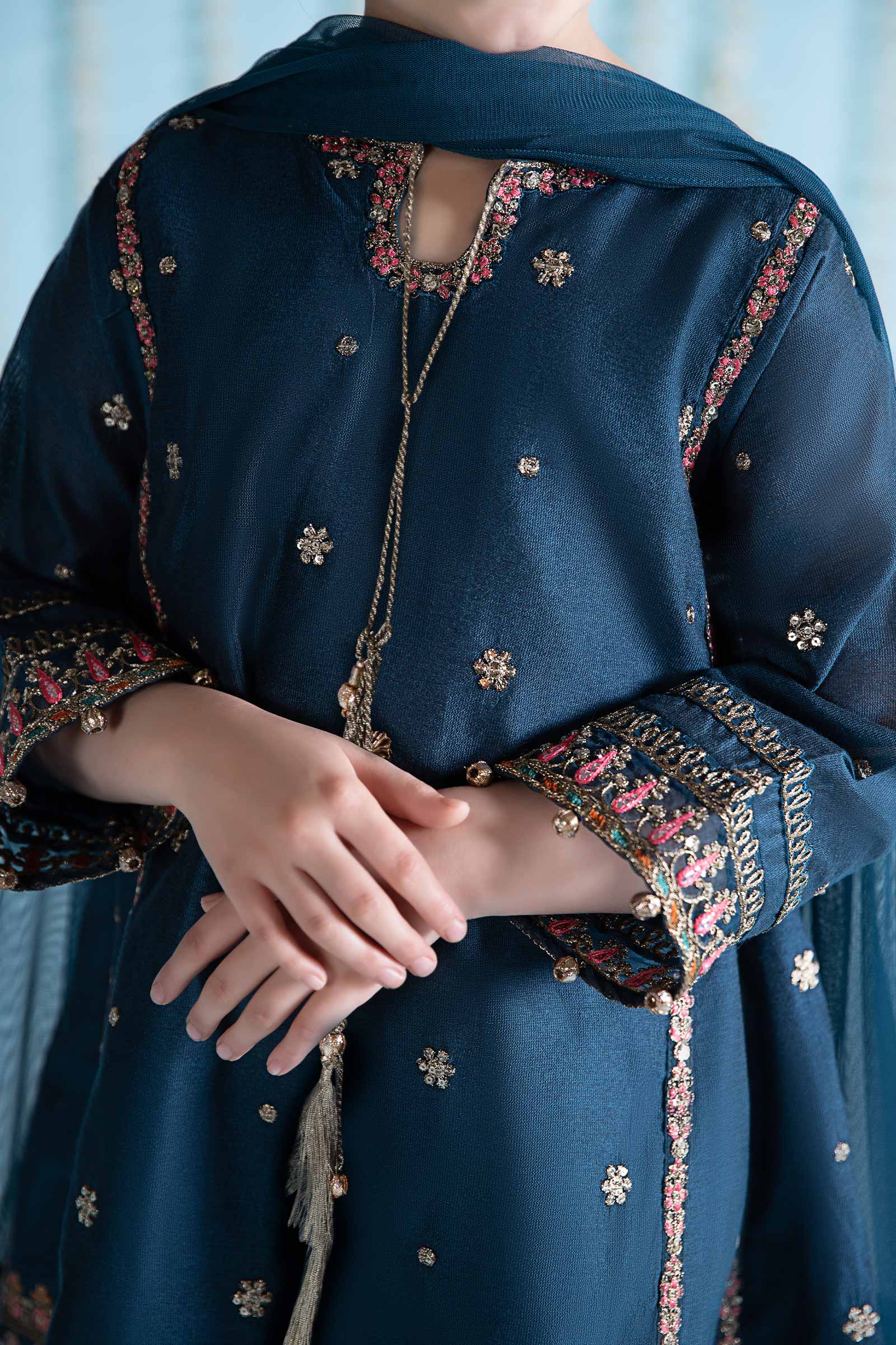 3 Piece Embroidered Yarn Dyed Suit - Image 4