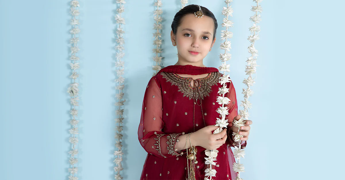3 Piece Embroidered Organza Suit - Image 10