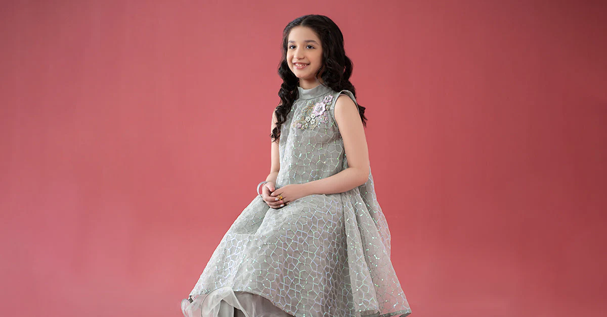 3 Piece Embroidered Poly Organza Suit - Image 9