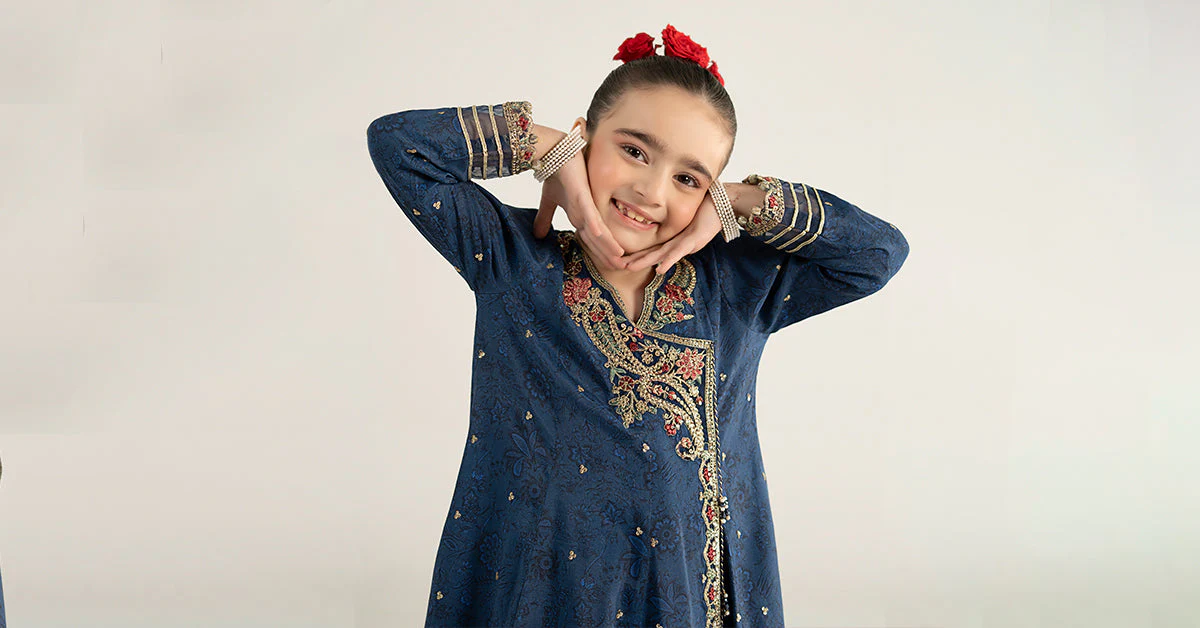 3 Piece Embroidered Raw Silk Suit - Image 8