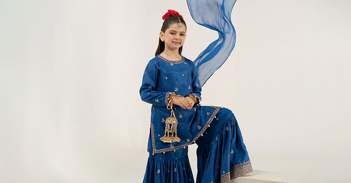 3 Piece Embroidered Raw Silk Suit - Image 9