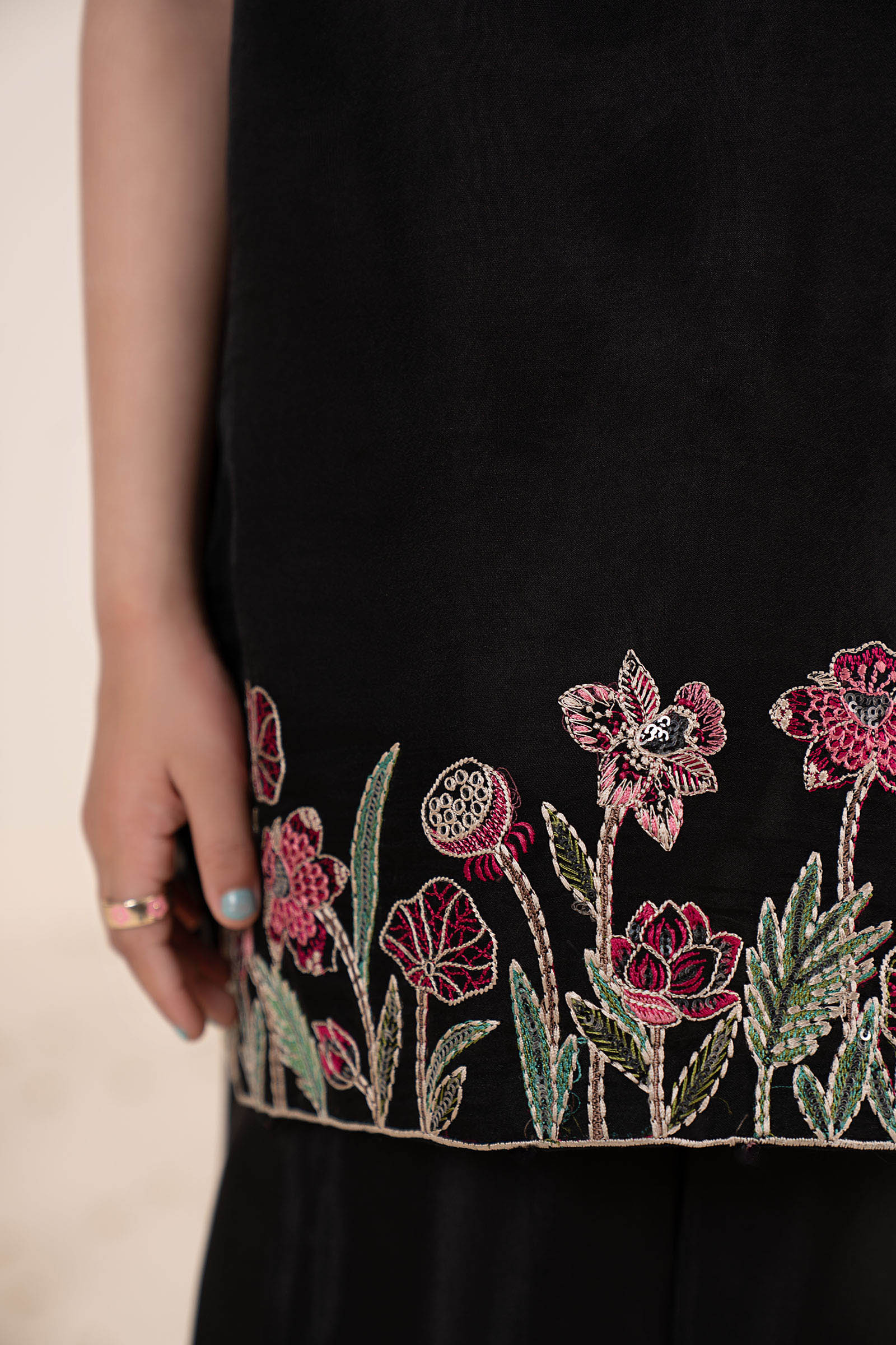 2 Piece Embroidered Organza Suit - Image 4