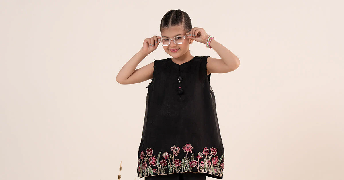 2 Piece Embroidered Organza Suit - Image 9
