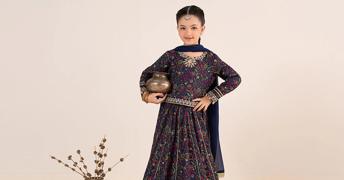 3 Piece Embroidered Raw Silk Suit - Image 11