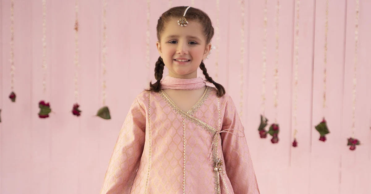 3 Piece Embroidered Jacquard Suit - Image 7