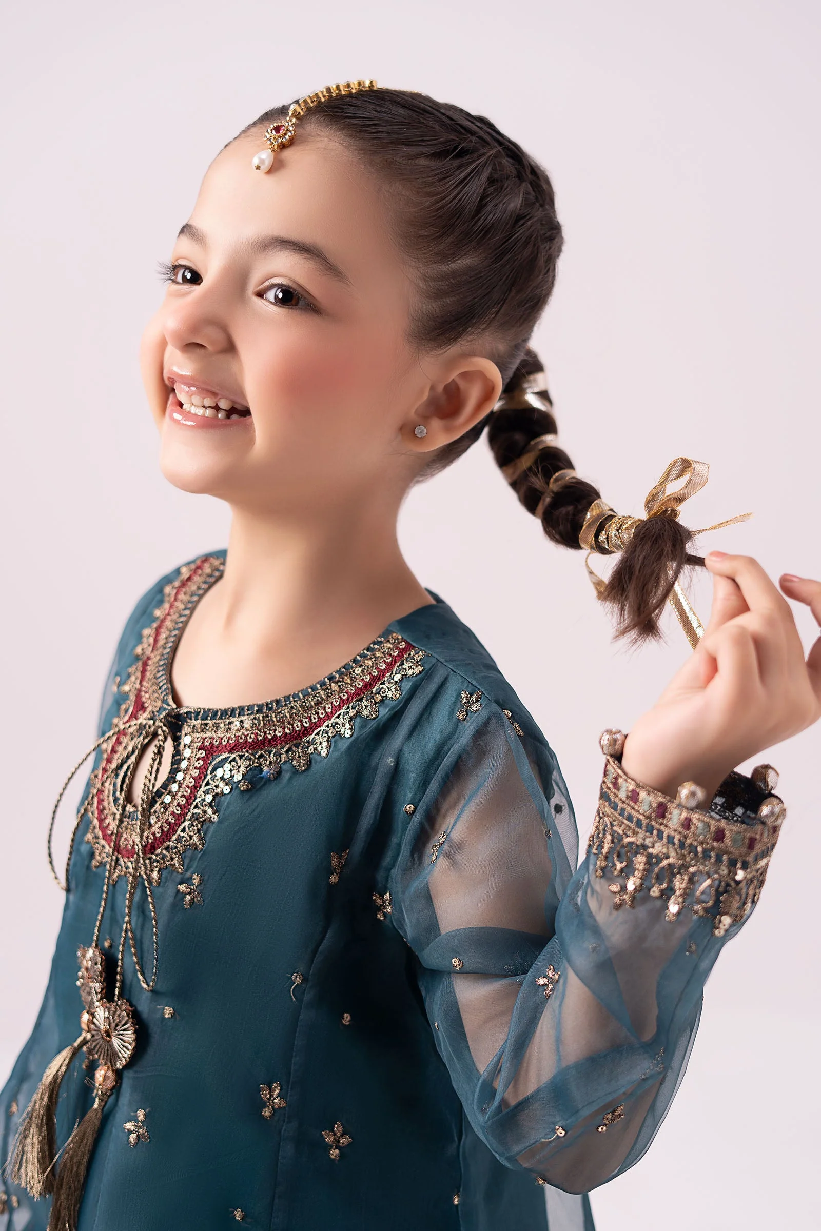 3 piece embroidered organza suit - Image 4