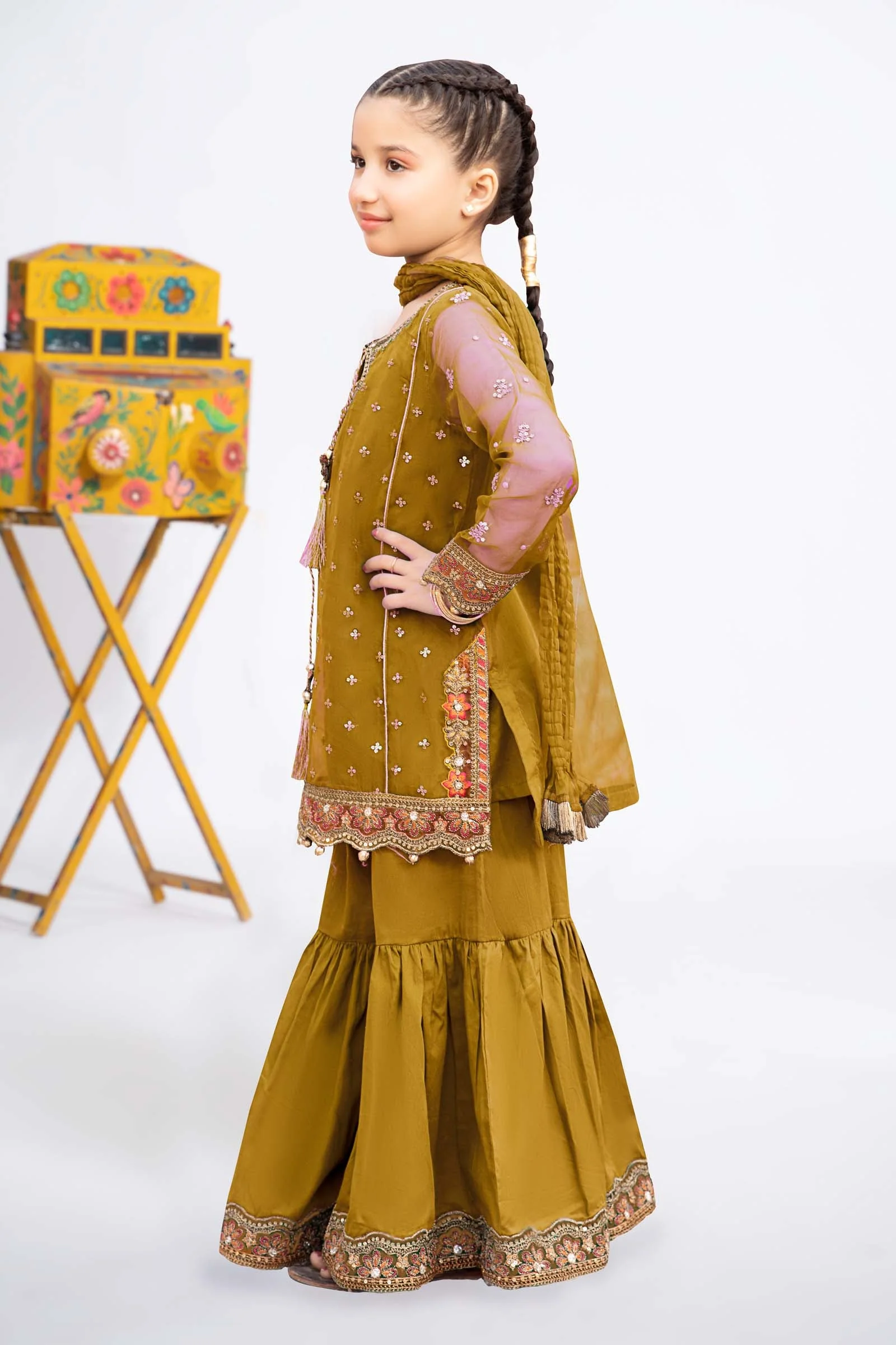 3 Piece Embroidered Organza Suit - Image 4