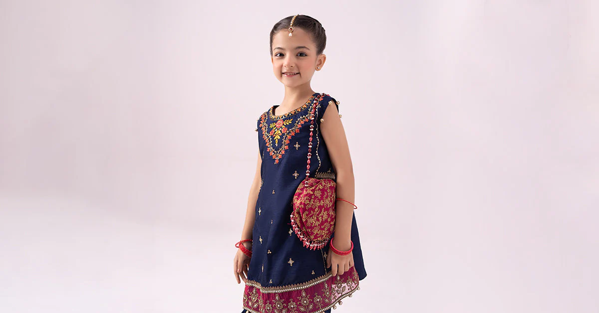 3 Piece Embroidered Raw Silk Suit - Image 8