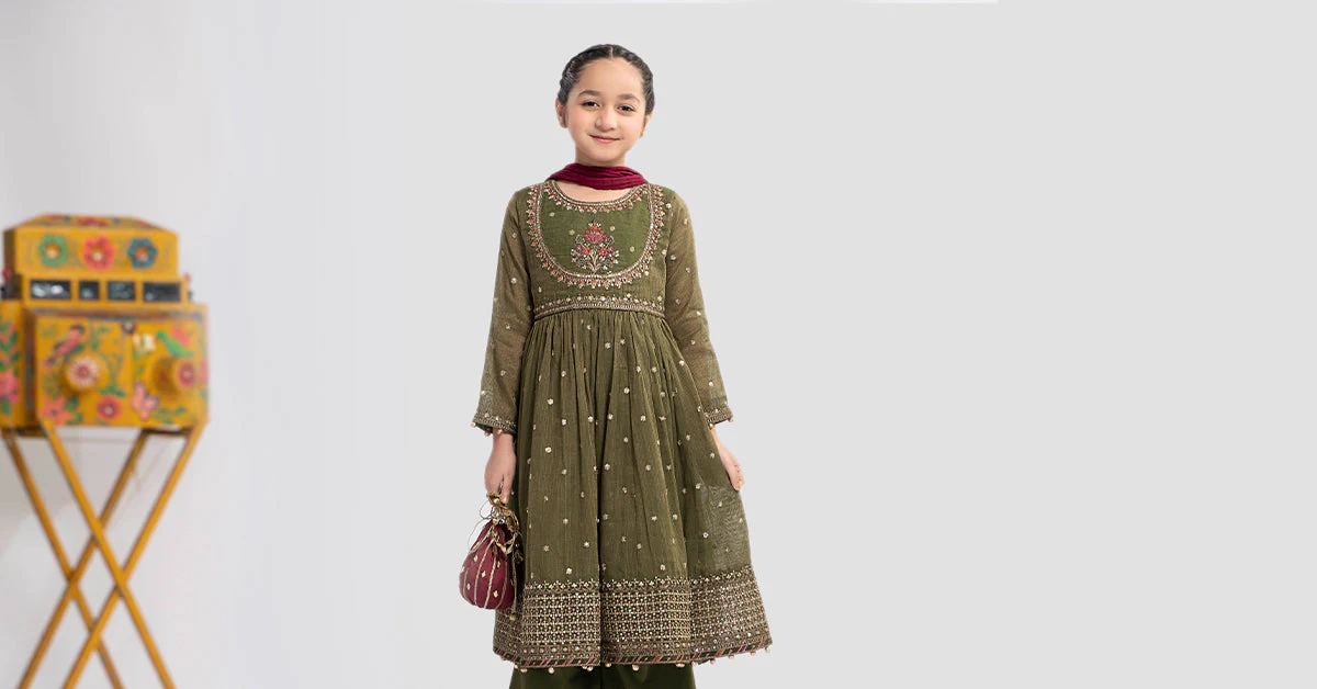 3 Piece Embroidered Zari Lawn Suit - Image 7