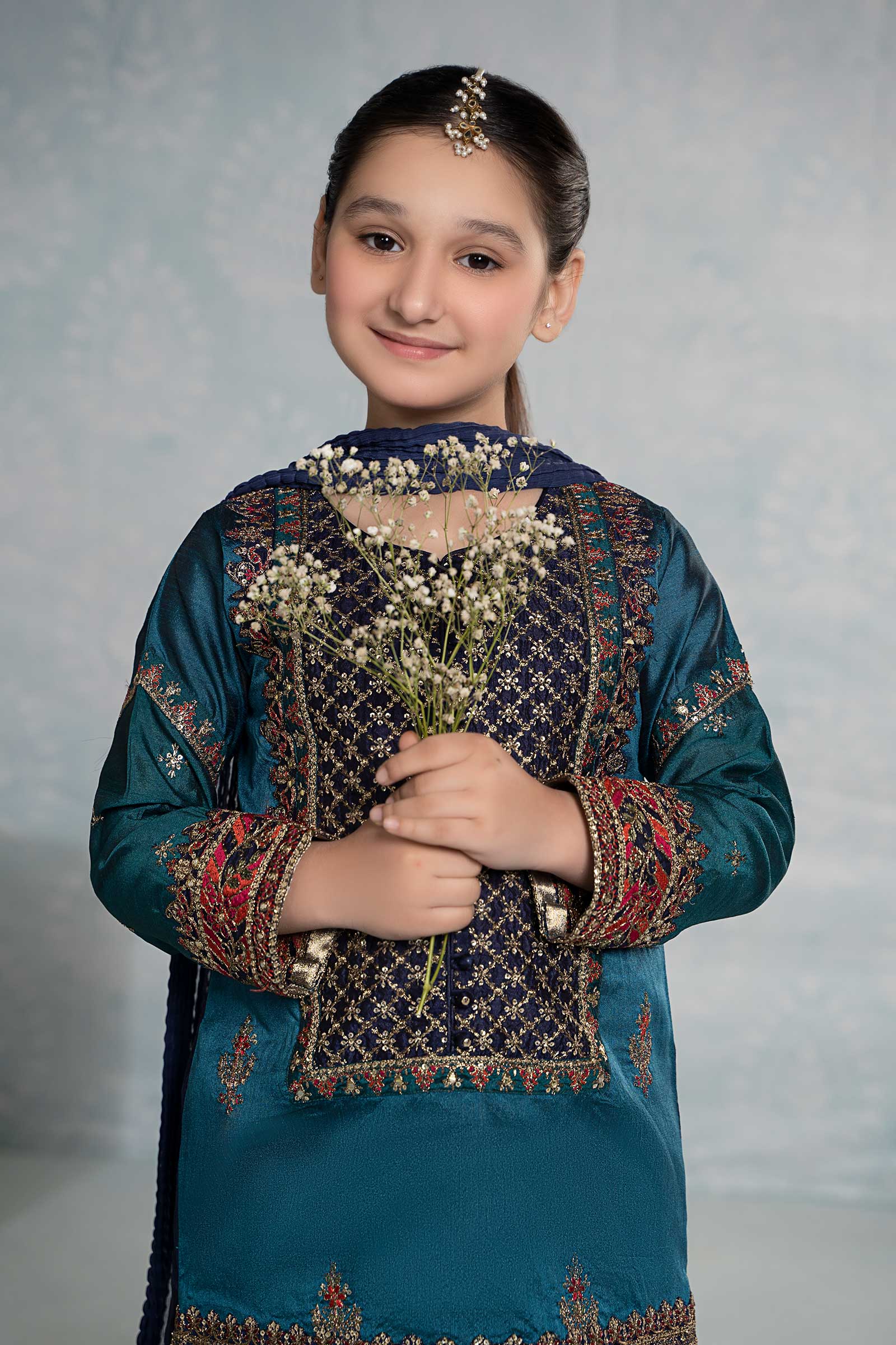 3 Piece Embroidered Raw Silk Suit - Image 10