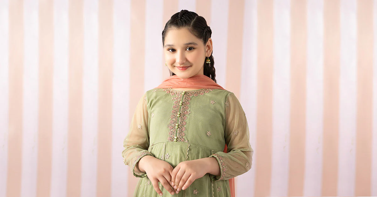 3 Piece Embroidered Polyester Net Suit - Image 6