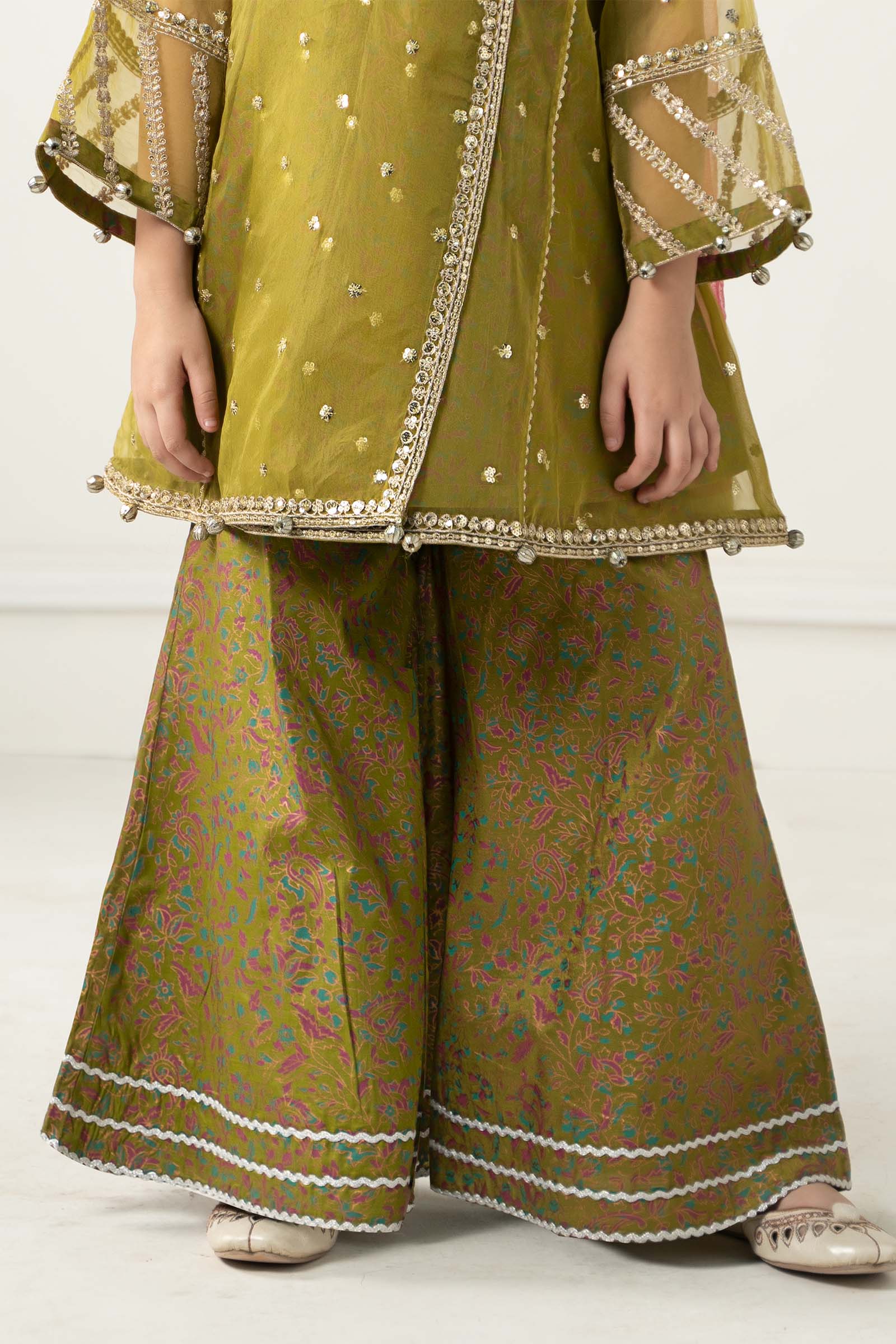 3 Piece Embroidered Poly Organza Suit - Image 4