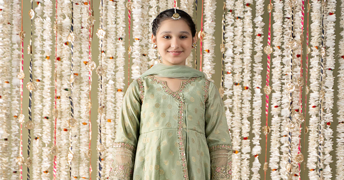 3 Piece Embroidered Cotton Lurex Suit - Image 7