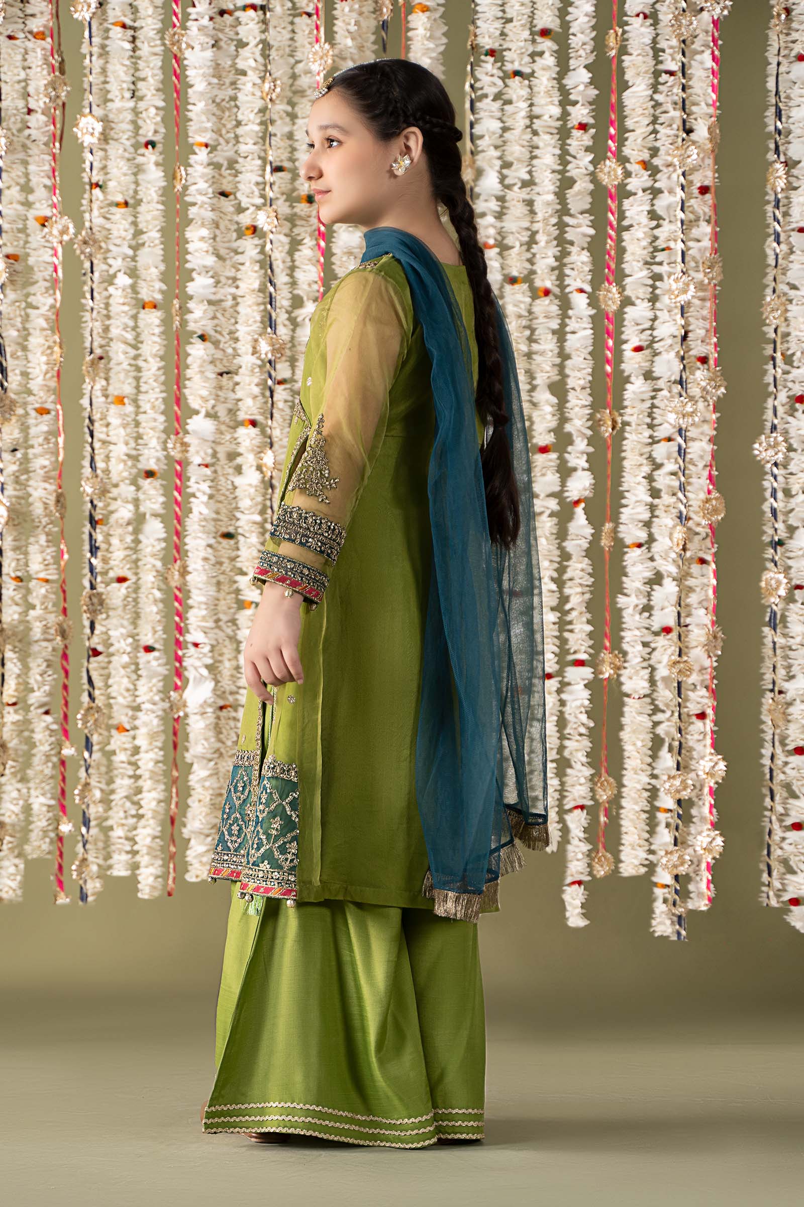 3 Piece Embroidered Organza Suit - Image 8