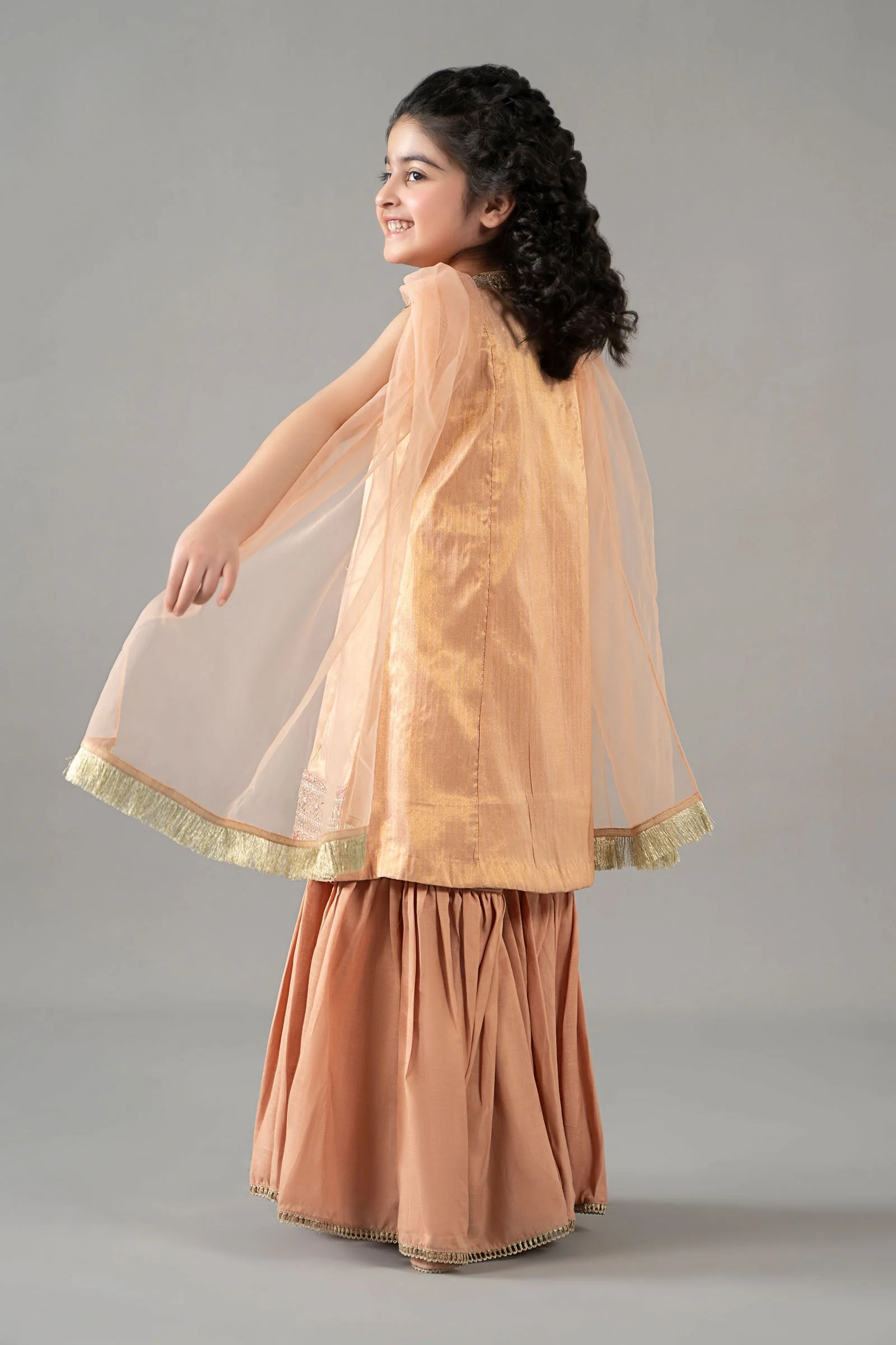 3 Piece Embroidered Cotton Staple Zari Suit - Image 6