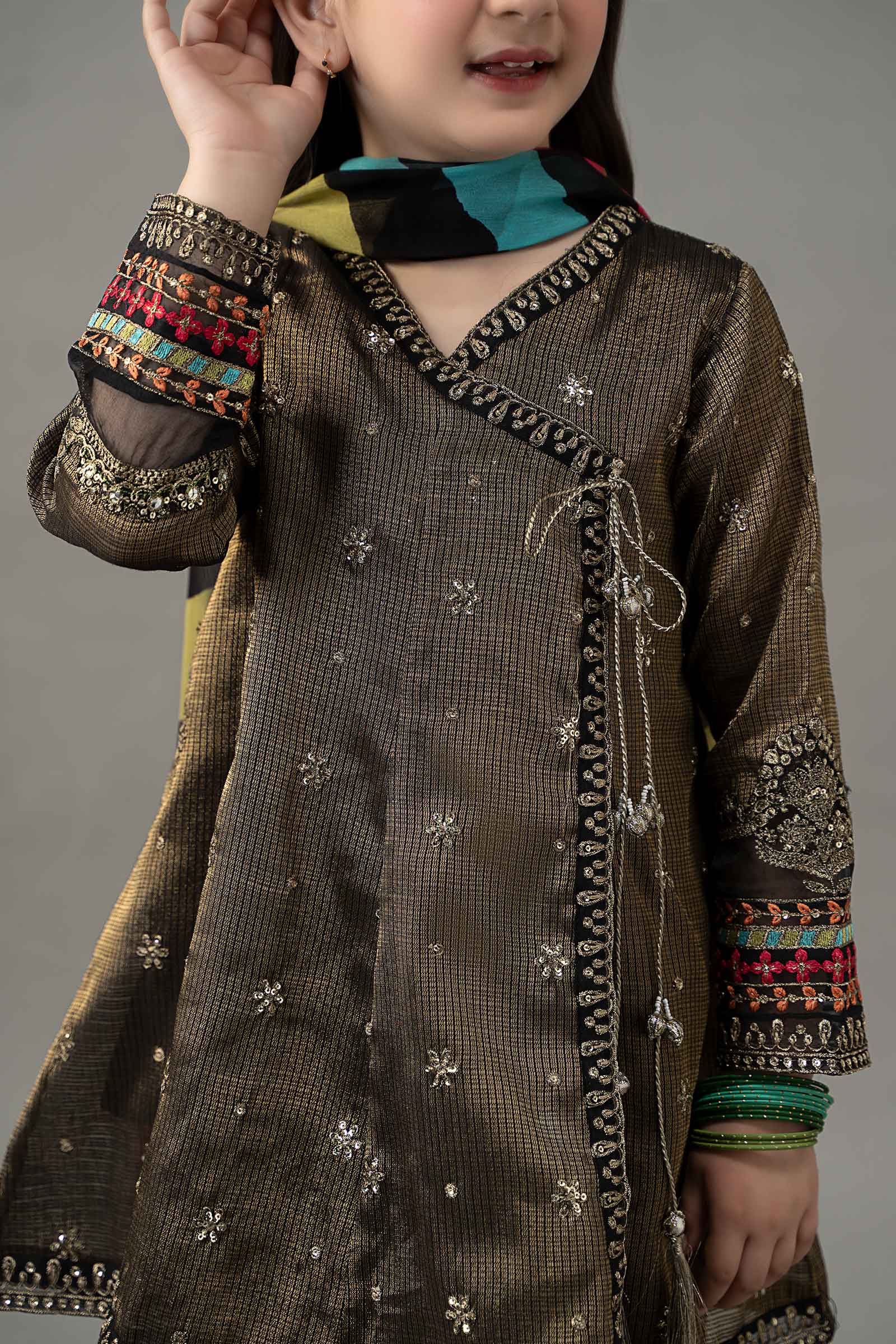 3 Piece Embroidered Cotton Zari Net Suit - Image 4